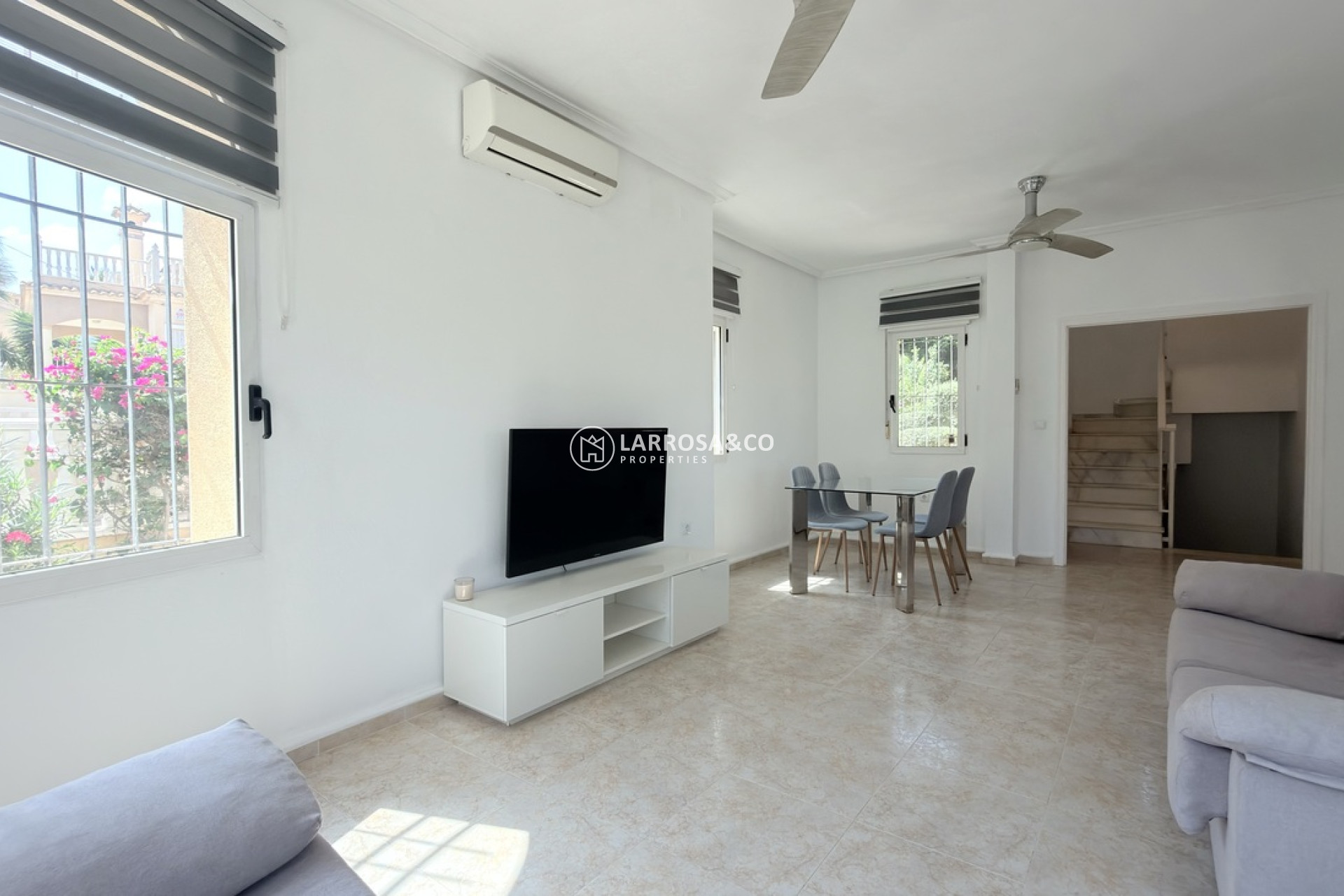Resale - Detached House/Villa - Villamartin - Costa Blanca