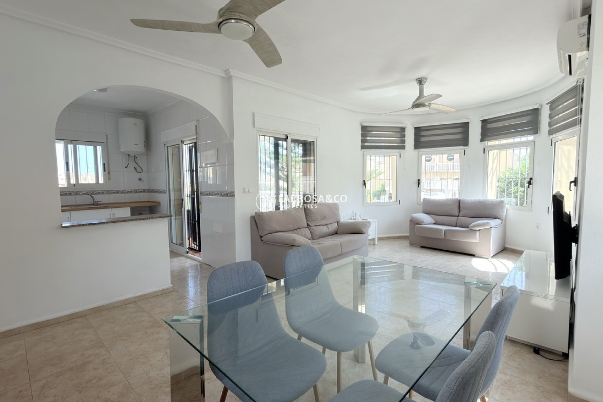 Resale - Detached House/Villa - Villamartin - Costa Blanca