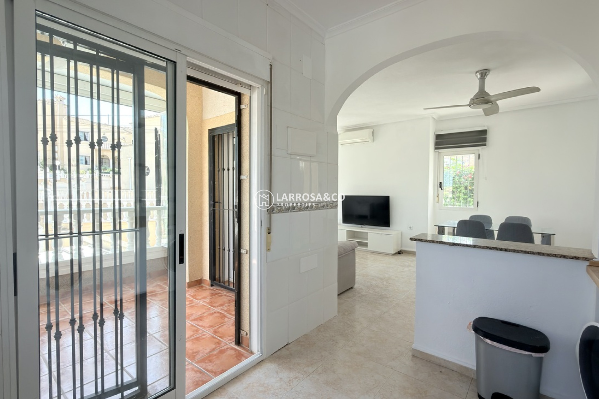 Resale - Detached House/Villa - Villamartin - Costa Blanca
