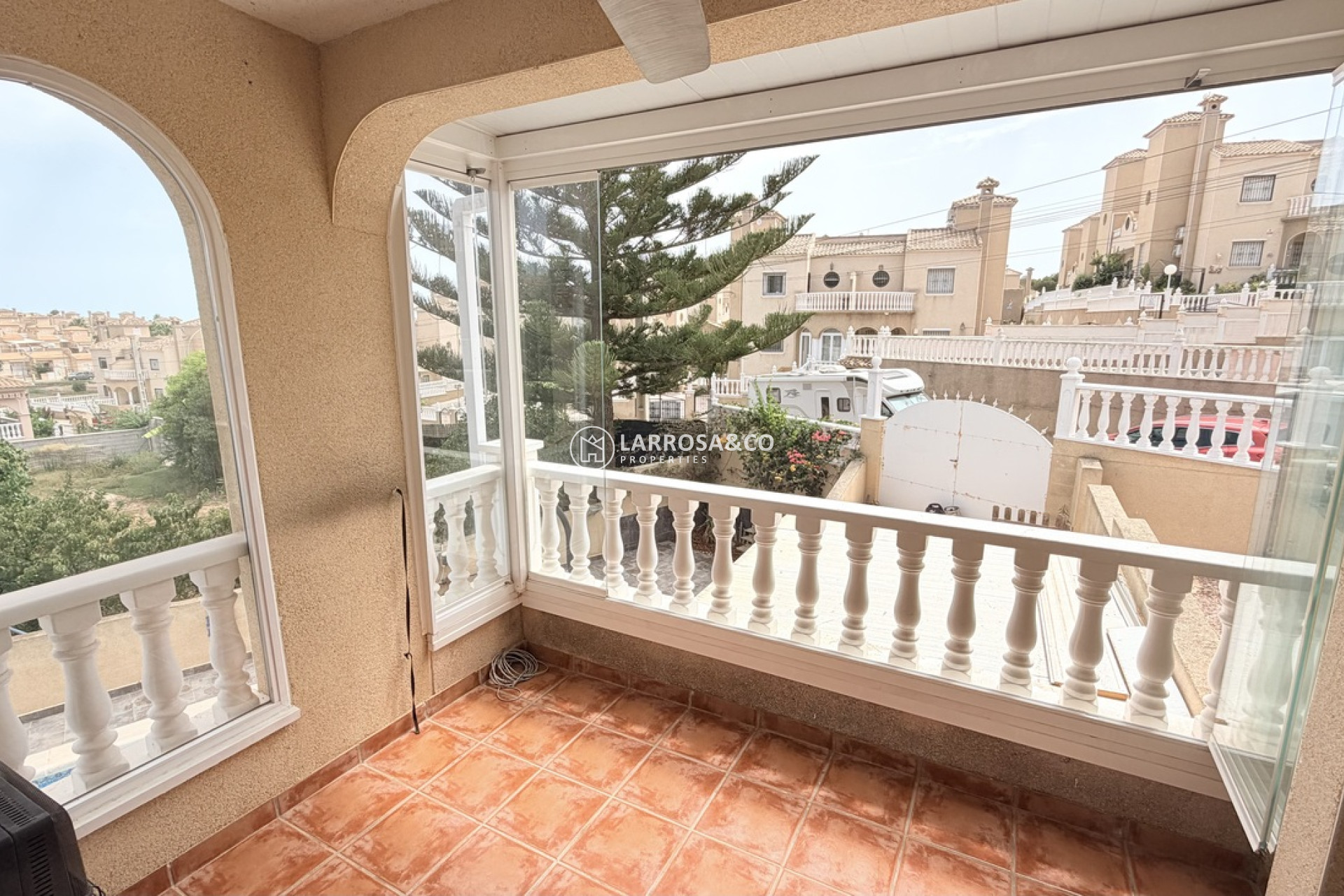 Resale - Detached House/Villa - Villamartin - Costa Blanca