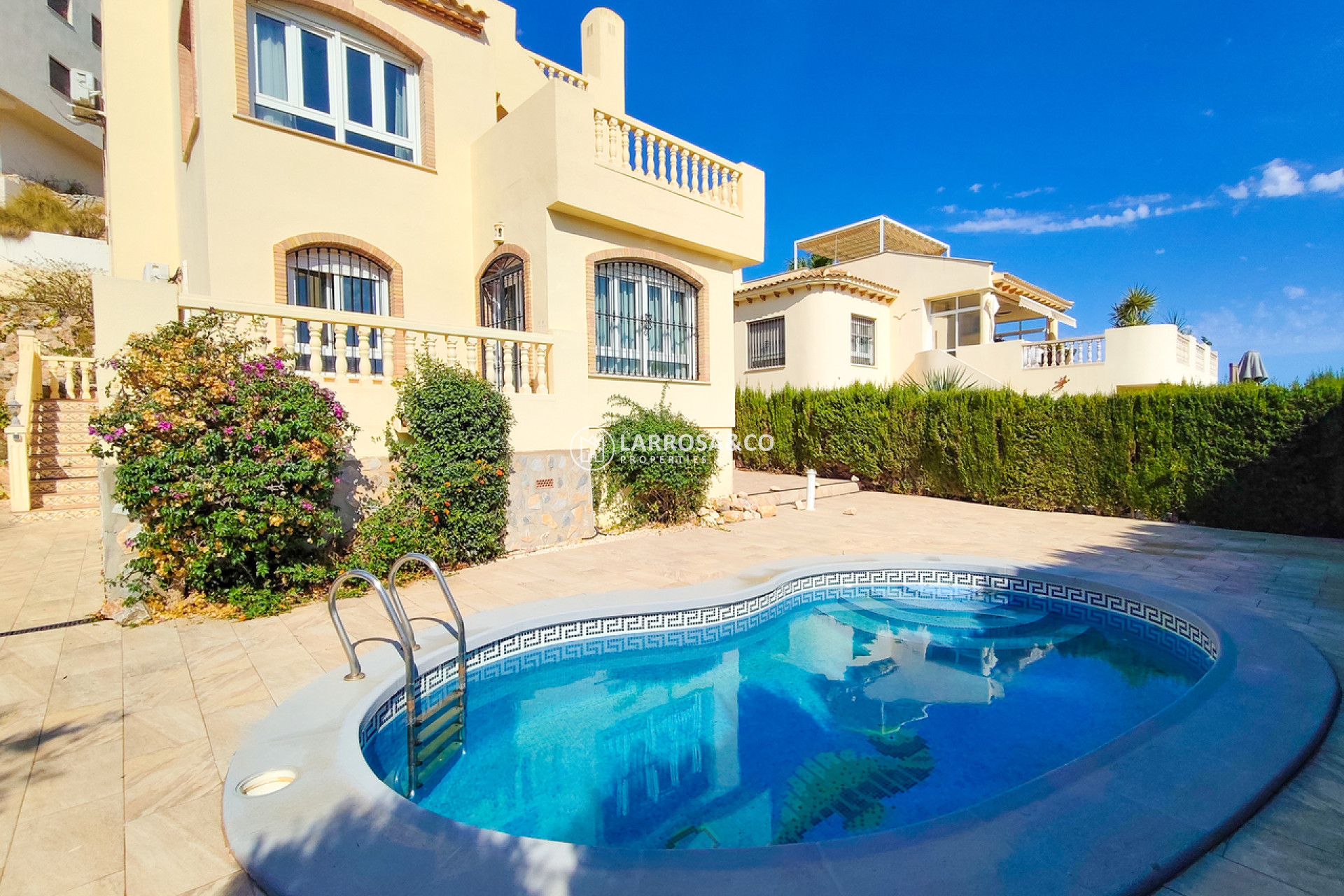 Resale - Detached House/Villa - Villamartin - Costa Blanca