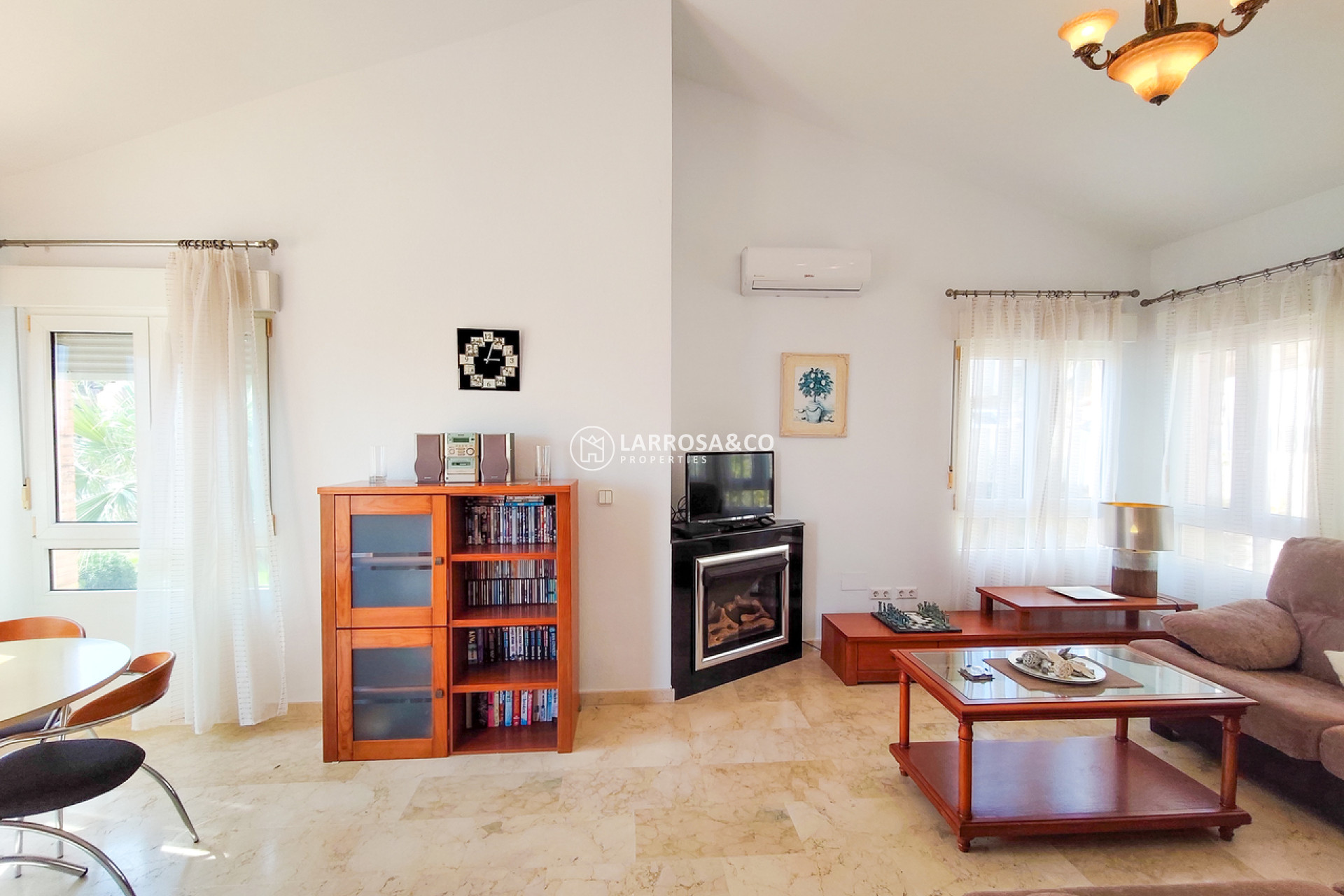 Resale - Detached House/Villa - Villamartin - Costa Blanca