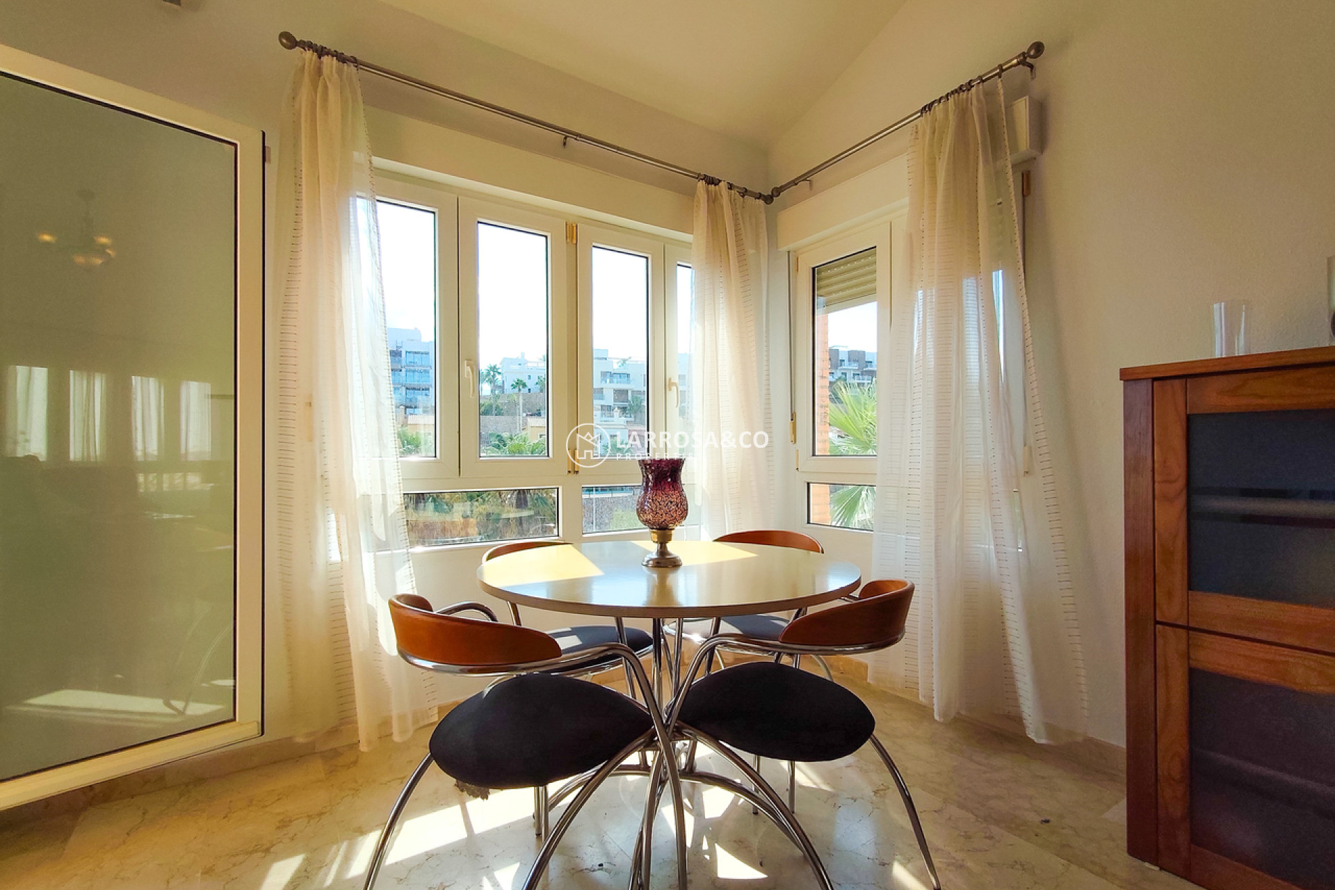 Resale - Detached House/Villa - Villamartin - Costa Blanca