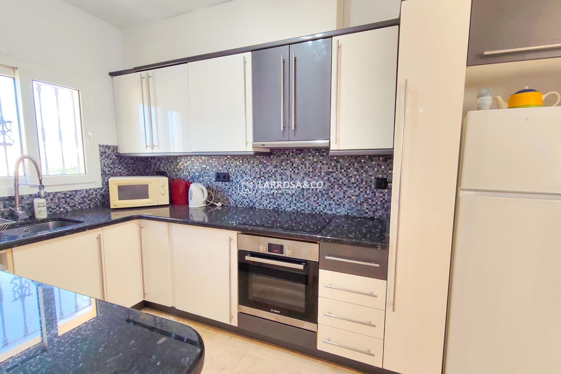 Resale - Detached House/Villa - Villamartin - Costa Blanca