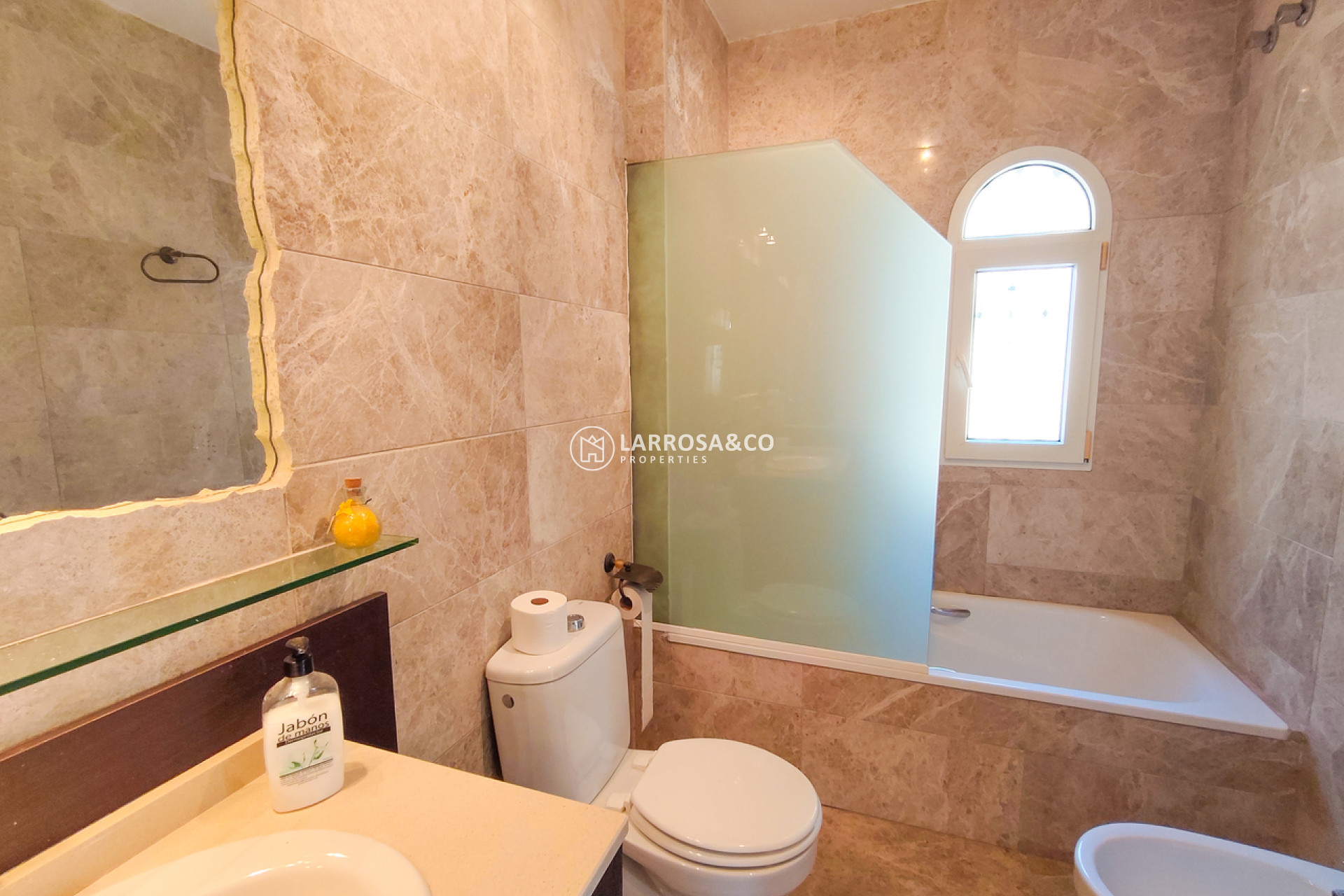 Resale - Detached House/Villa - Villamartin - Costa Blanca