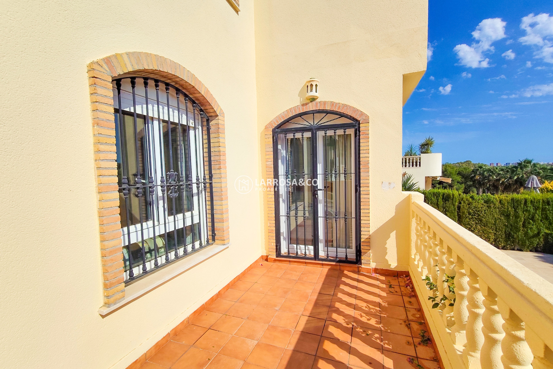 Resale - Detached House/Villa - Villamartin - Costa Blanca
