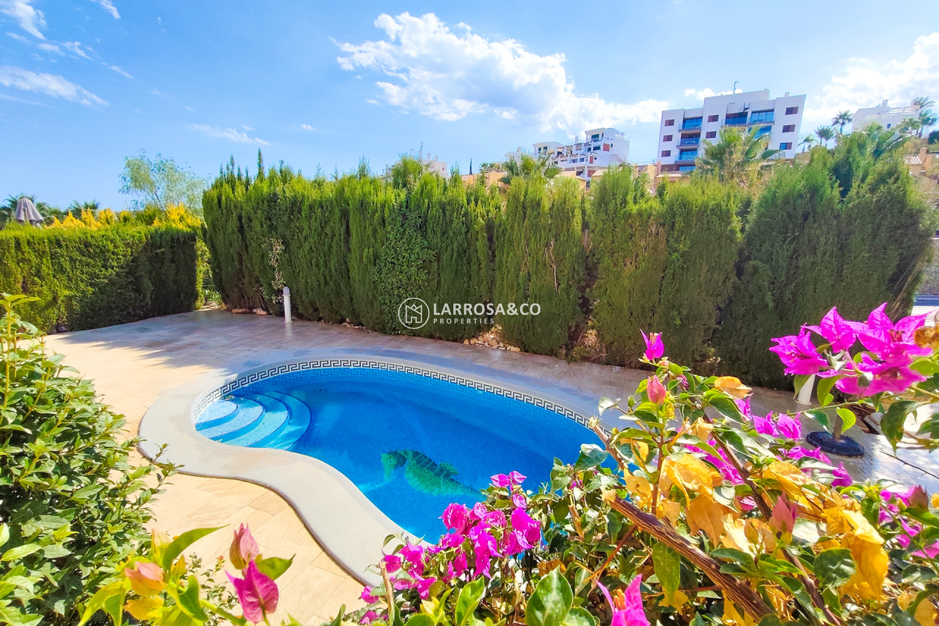 Resale - Detached House/Villa - Villamartin - Costa Blanca