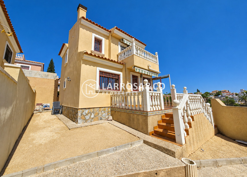 Resale - Detached House/Villa - Villamartin - Costa Blanca