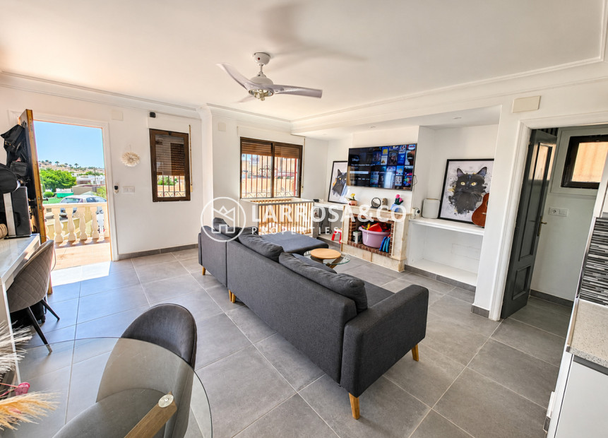 Resale - Detached House/Villa - Villamartin - Costa Blanca