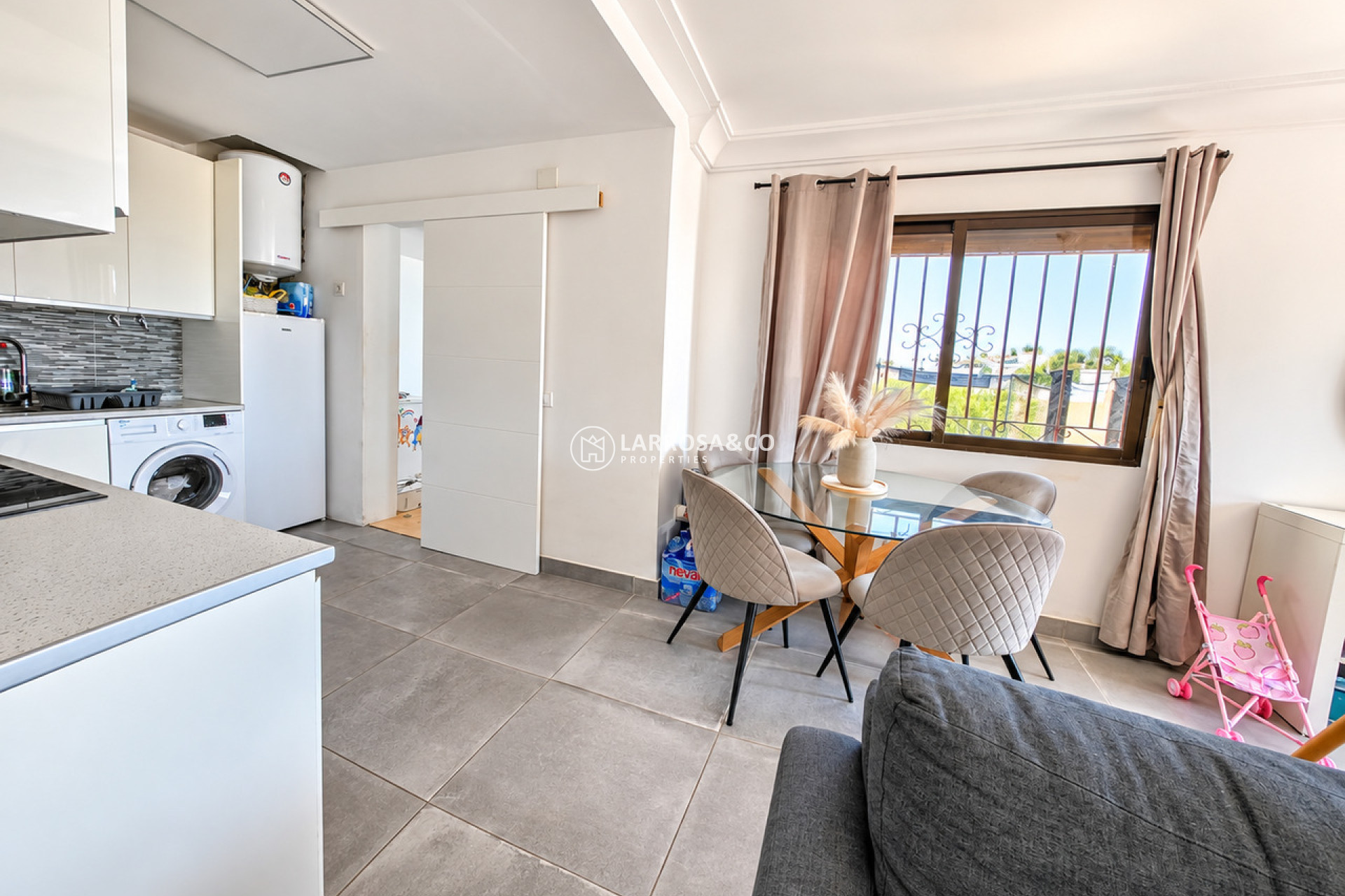 Resale - Detached House/Villa - Villamartin - Costa Blanca