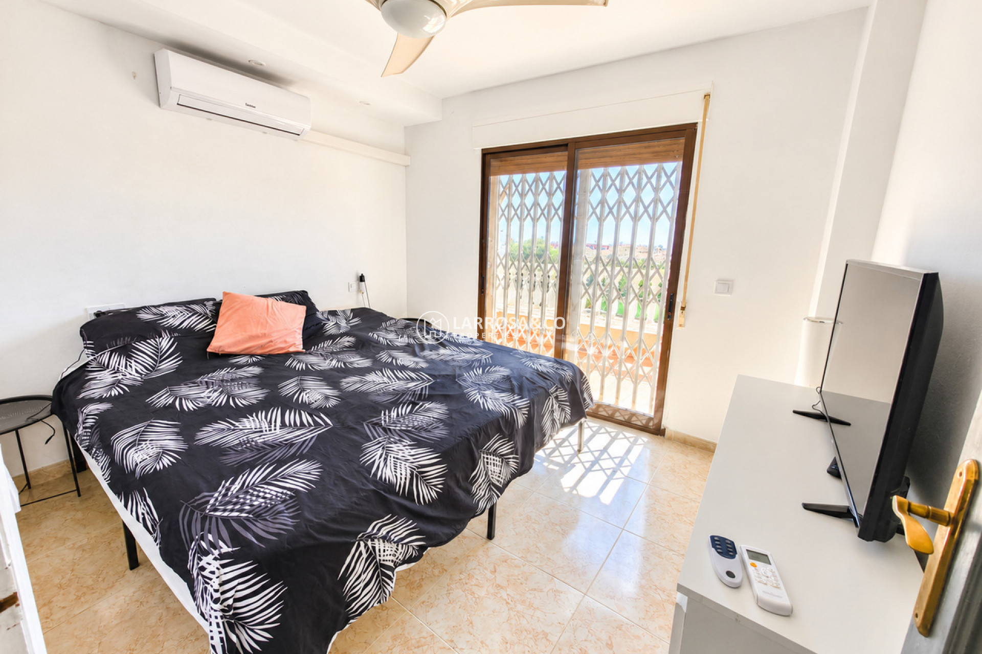 Resale - Detached House/Villa - Villamartin - Costa Blanca