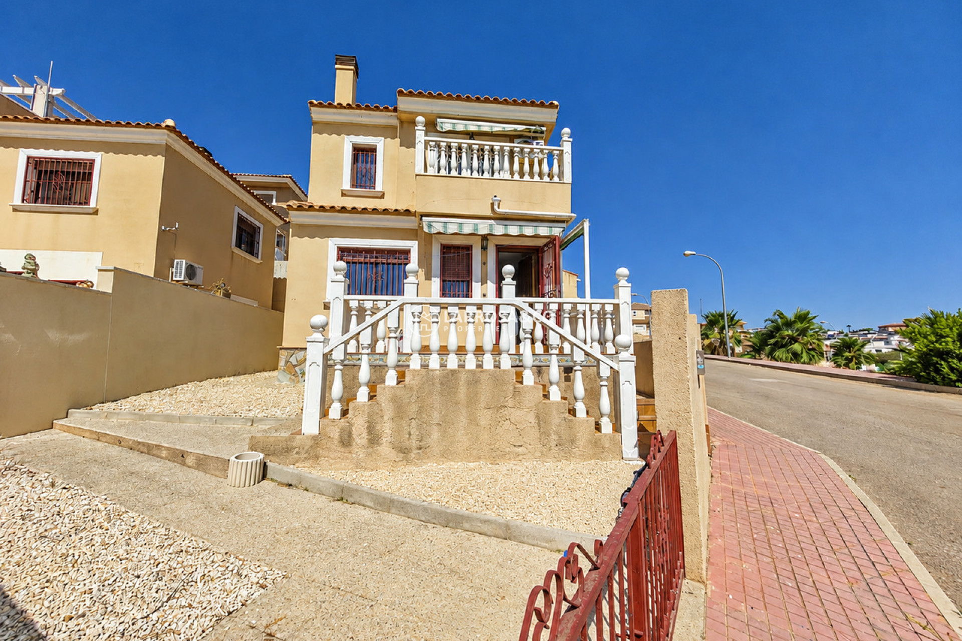 Resale - Detached House/Villa - Villamartin - Costa Blanca