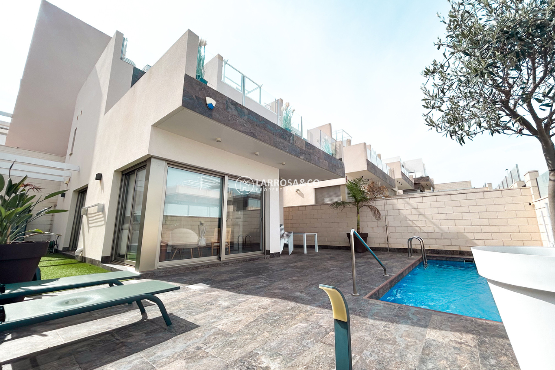 Resale - Detached House/Villa - Villamartin - Costa Blanca