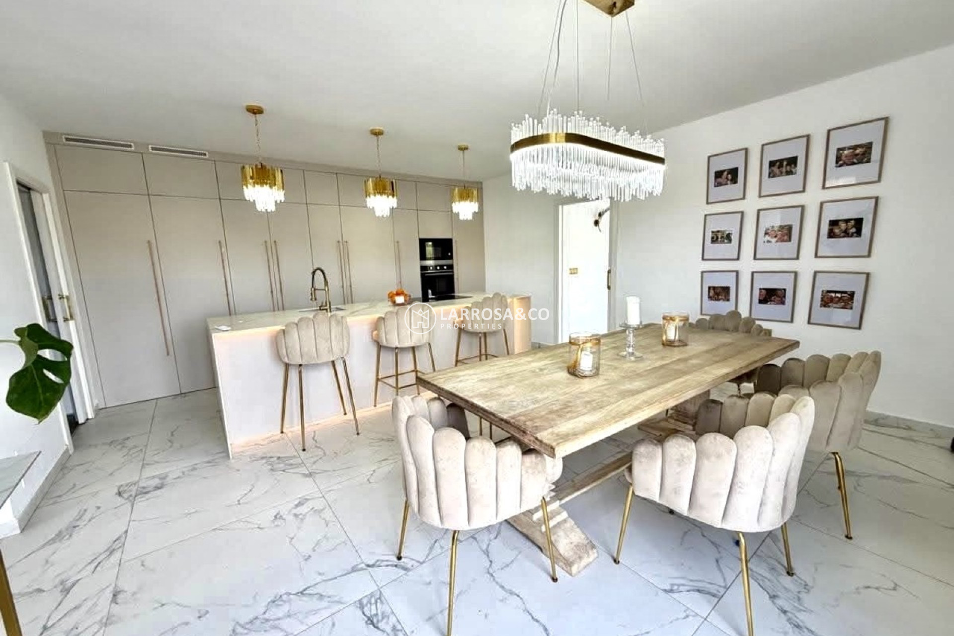 Resale - Detached House/Villa - Villamartin - Costa Blanca