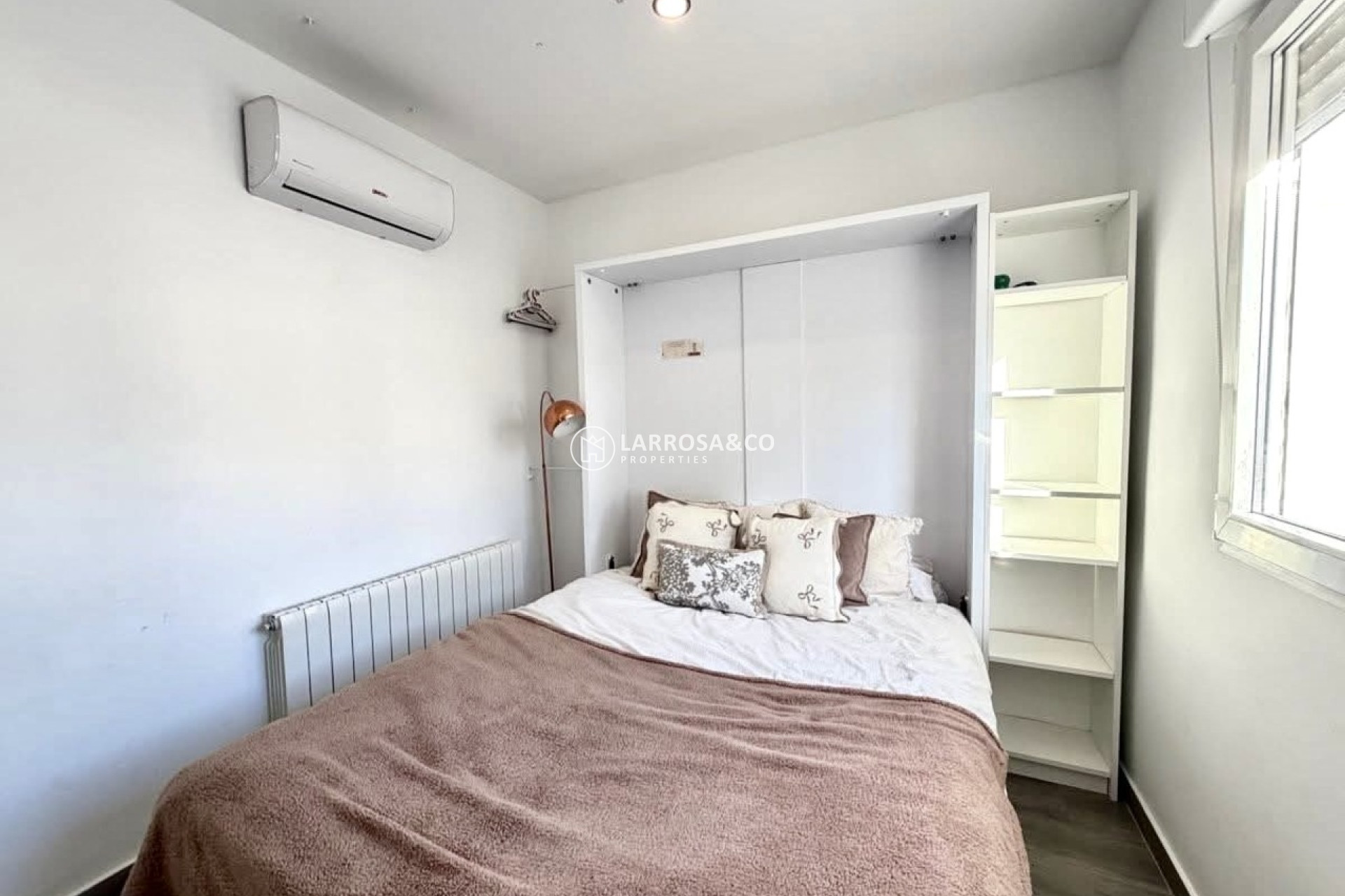 Resale - Detached House/Villa - Villamartin - Costa Blanca