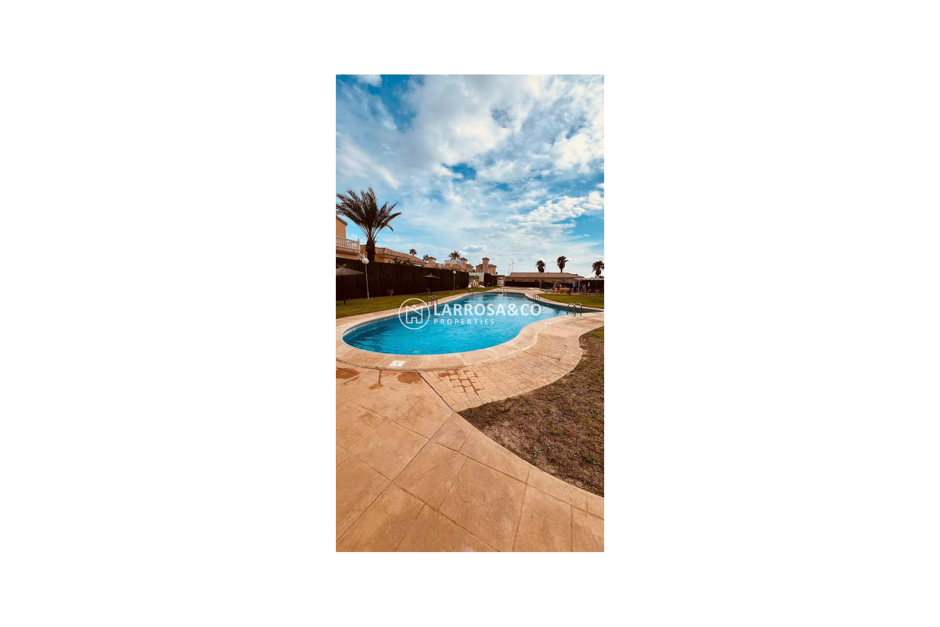 Resale - Detached House/Villa - Villamartin - Costa Blanca