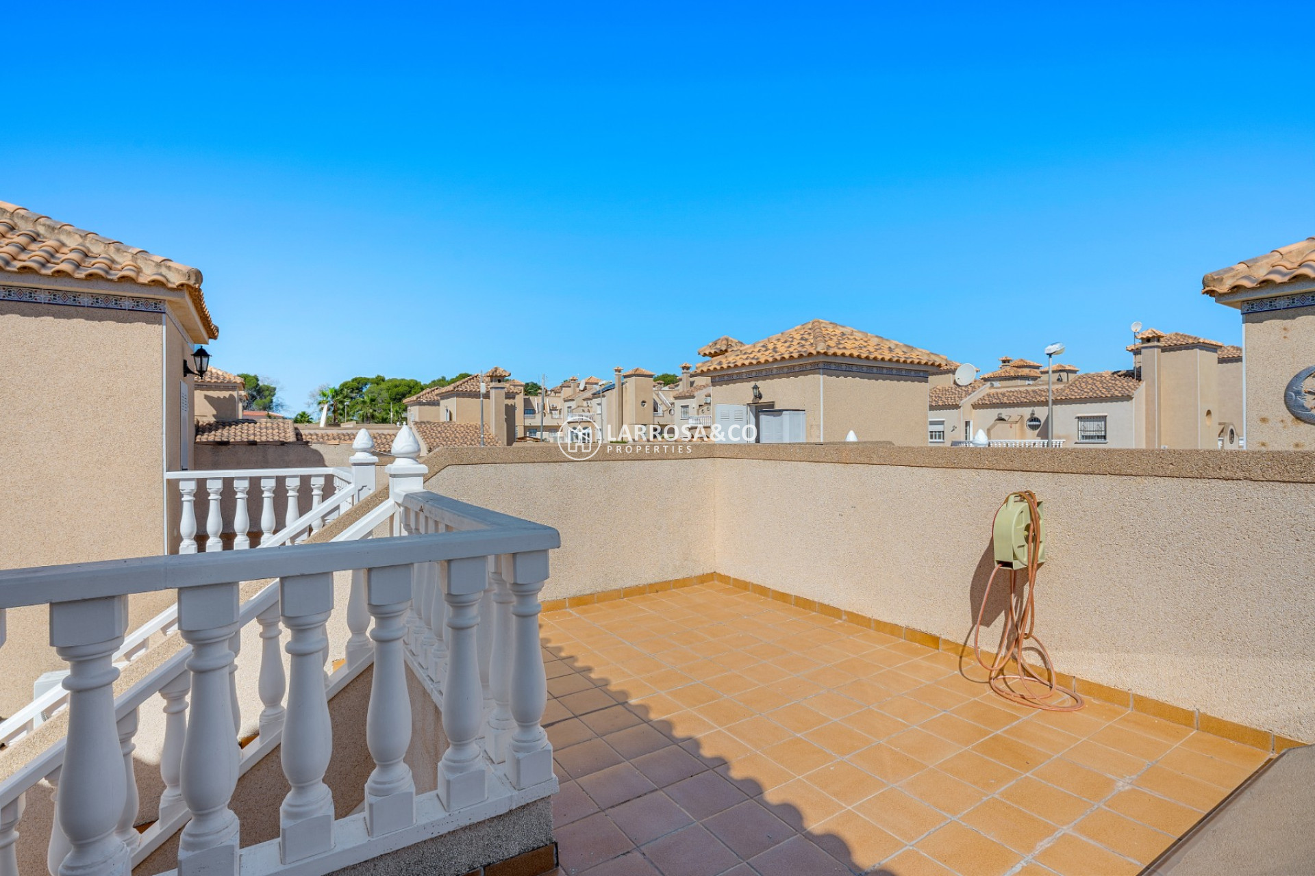 Resale - Detached House/Villa - Villamartin - Costa Blanca