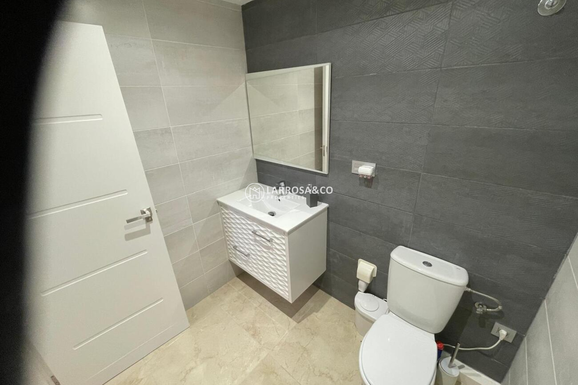 Resale - Detached House/Villa - Villamartin - El Galan