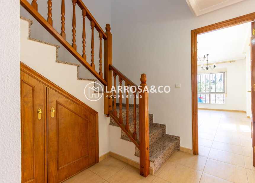 Resale - Duplex - Benferri - CENTRO