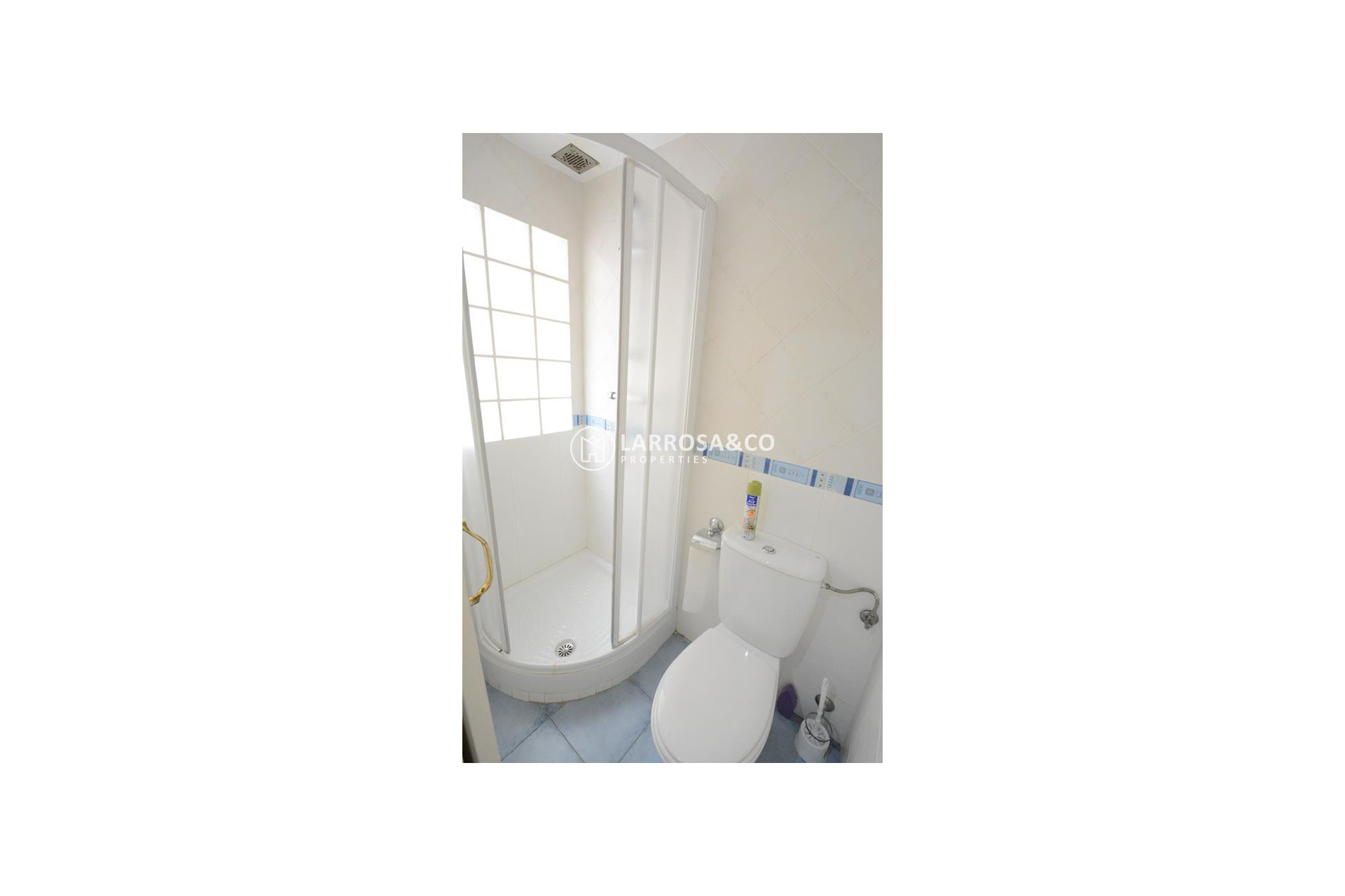 resale-duplex-guardamar-beach-bathroom-1-rv2107