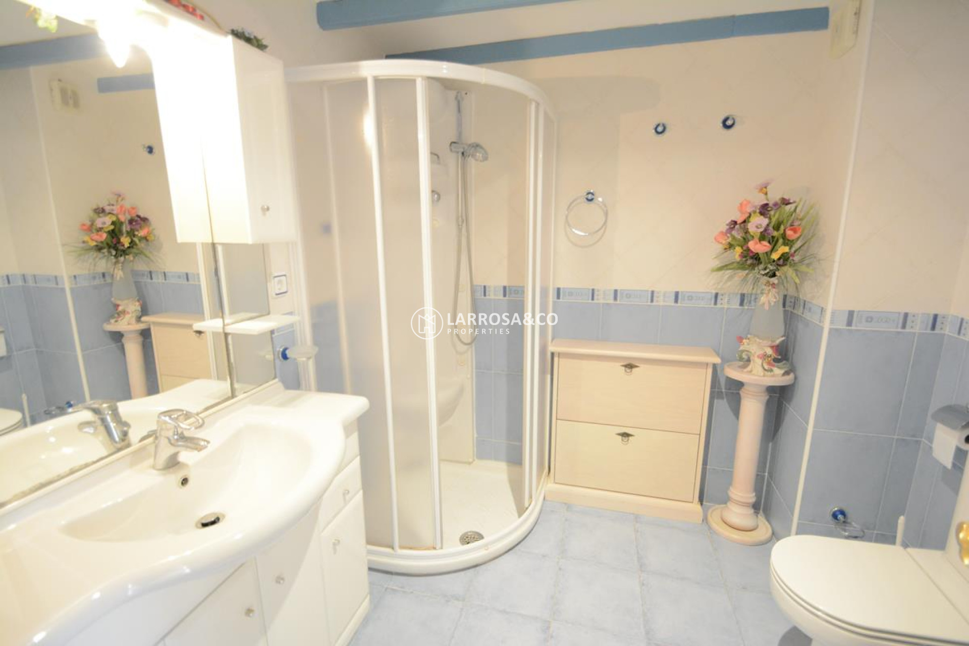 resale-duplex-guardamar-beach-bathroom-3-rv2107
