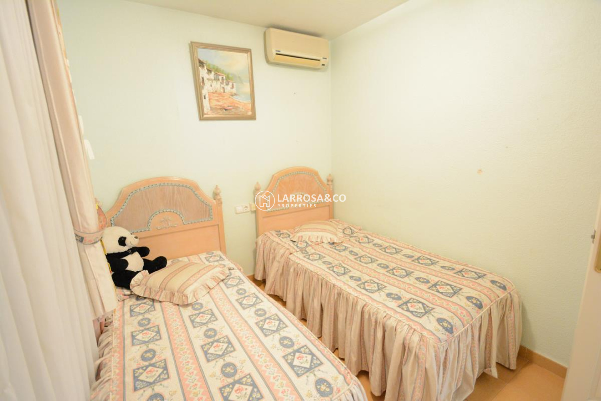 resale-duplex-guardamar-beach-bedroom-1-rv2107