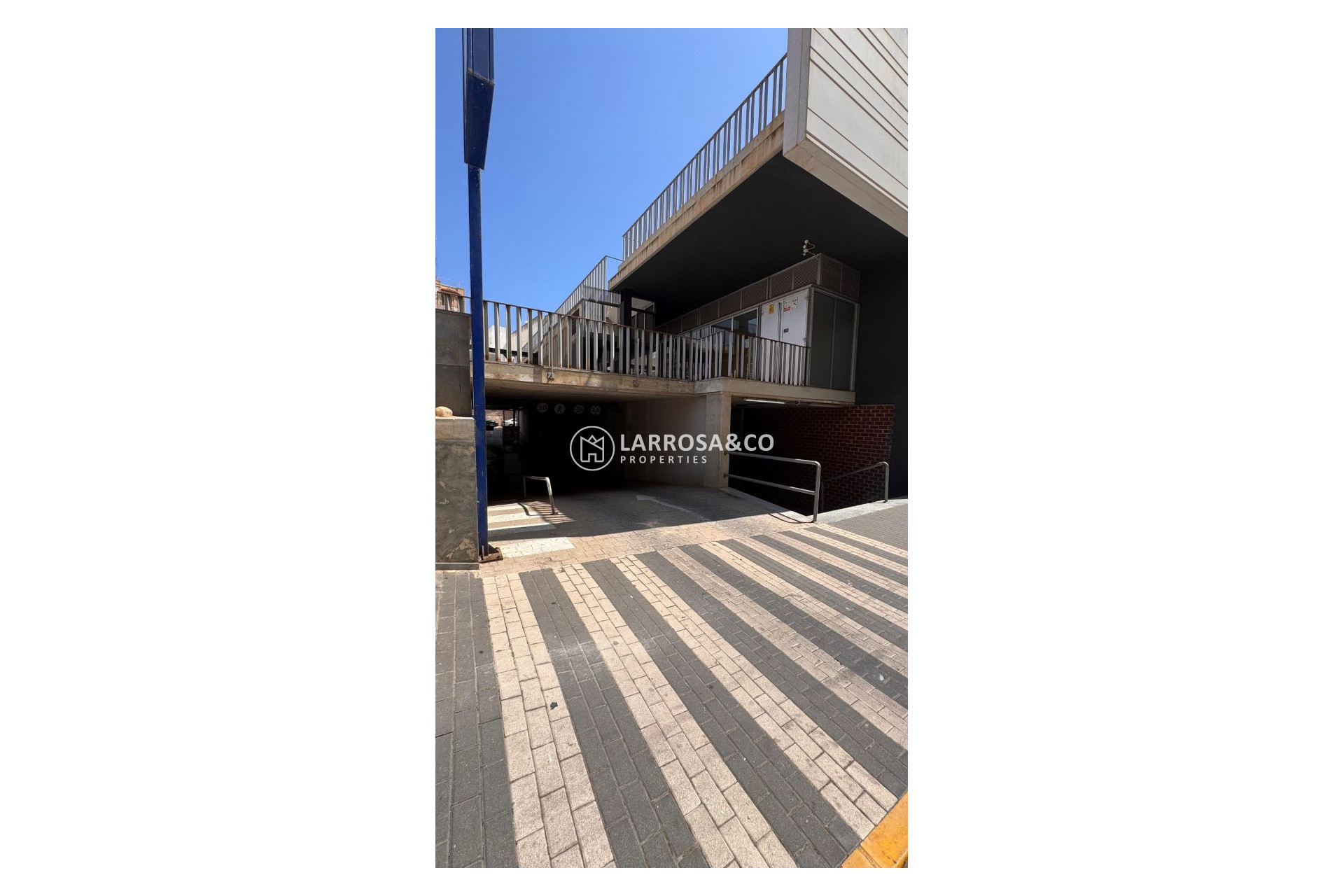 Resale - Garage - Guardamar del Segura - Cervantes