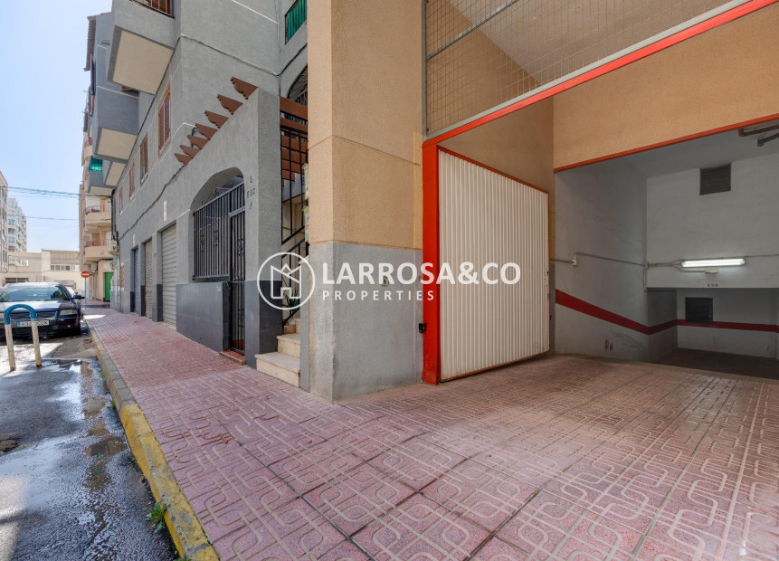 Resale - Garage - Torrevieja - Acequion