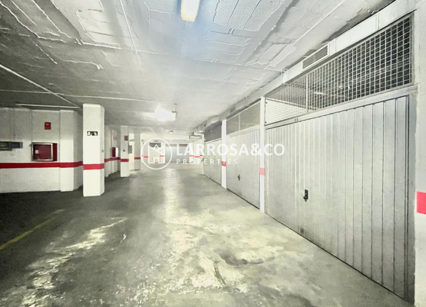 Resale - Garage - Torrevieja - Centro