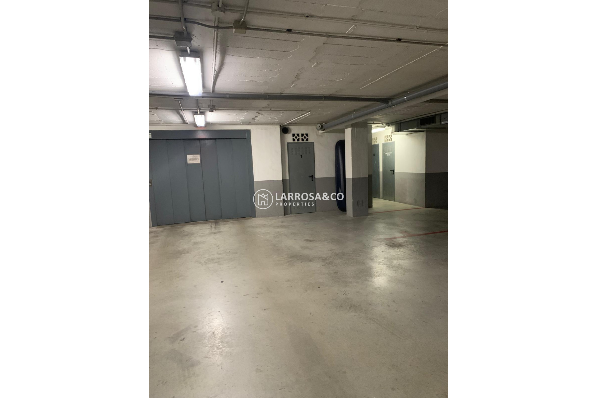 Resale - Garage - Torrevieja - Playa del cura