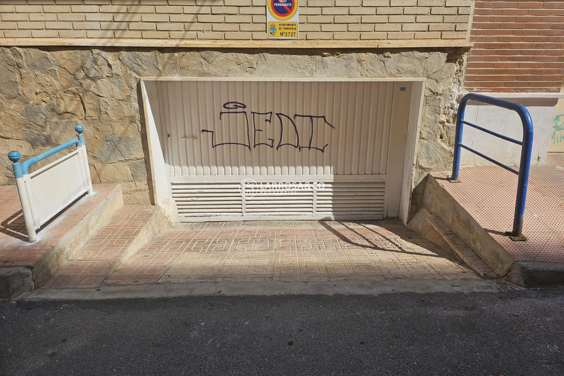 Resale - Garage - Torrevieja - Playa del cura