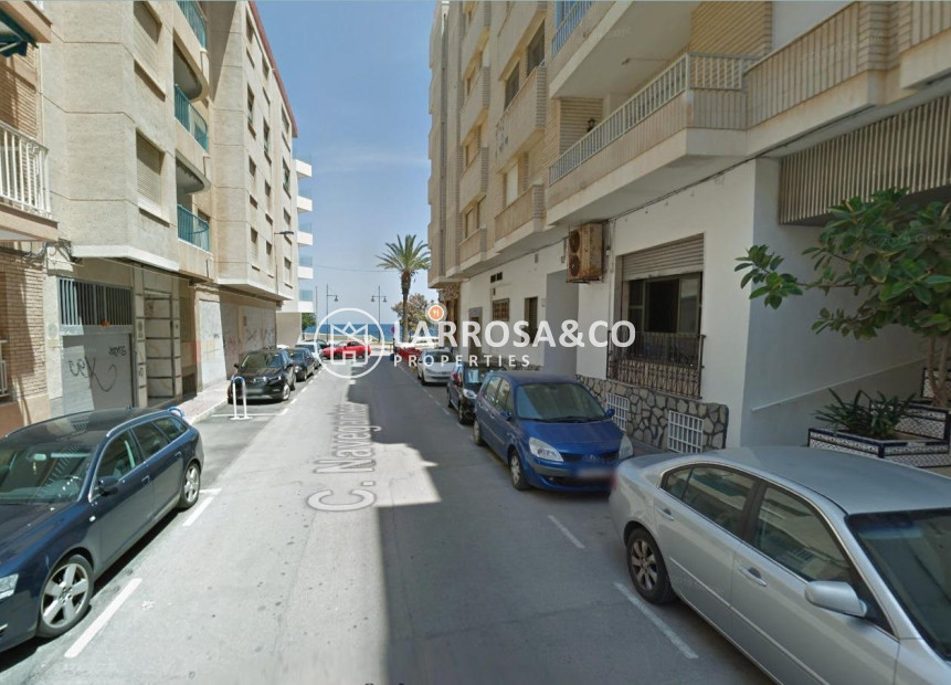 Resale - Garage - Torrevieja - Playa del cura