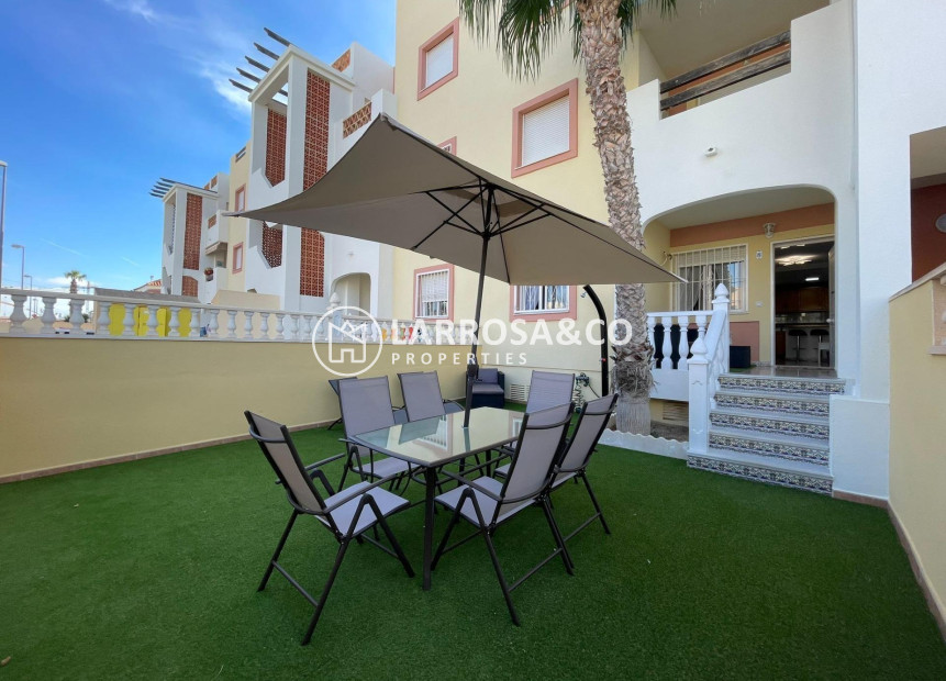 Resale - Ground floor apartment - Orihuela costa - La Zenia