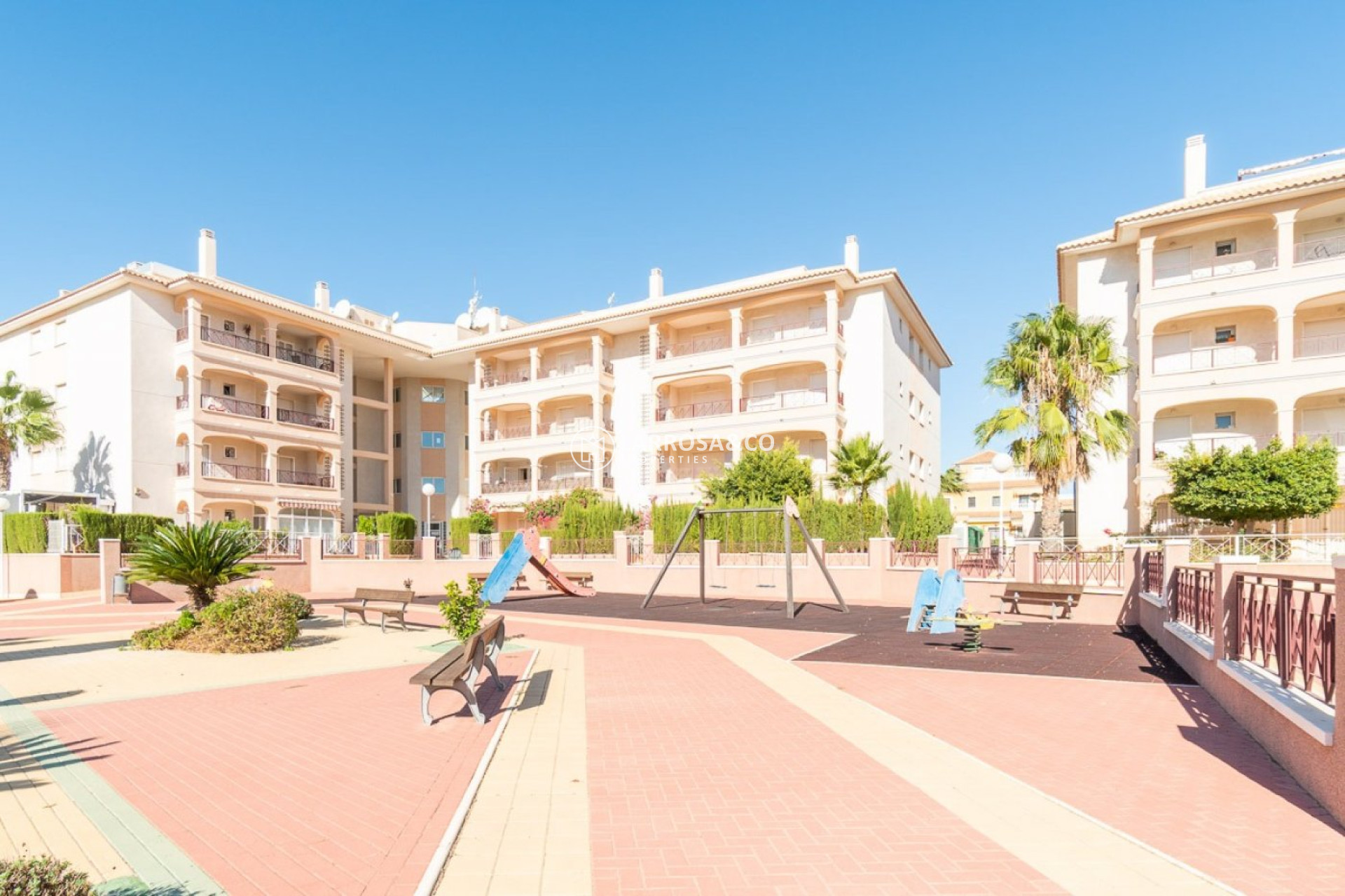 Resale - Ground floor apartment - Orihuela costa - Playa Flamenca