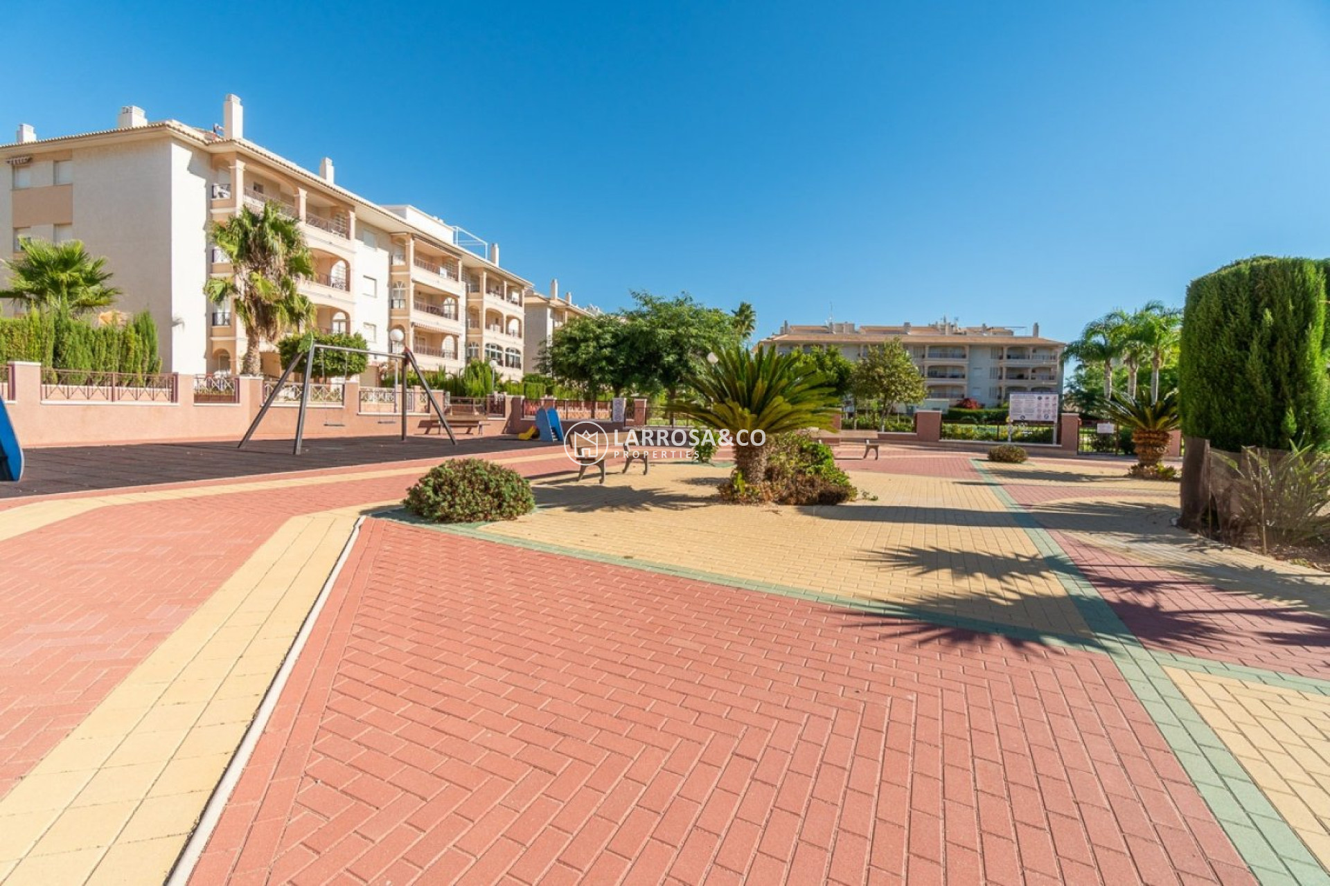 Resale - Ground floor apartment - Orihuela costa - Playa Flamenca