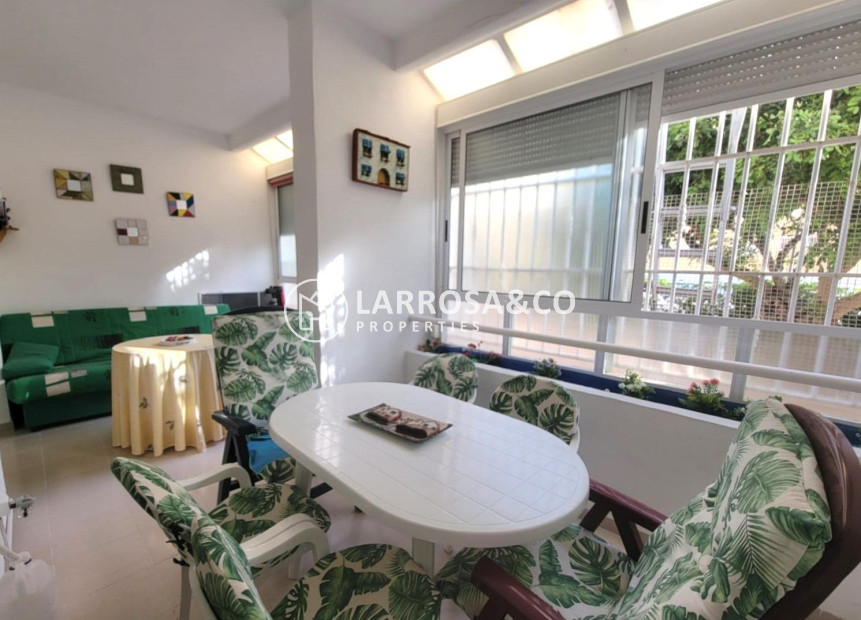 Resale - Ground floor apartment - Torrevieja - Aguas Nuevas