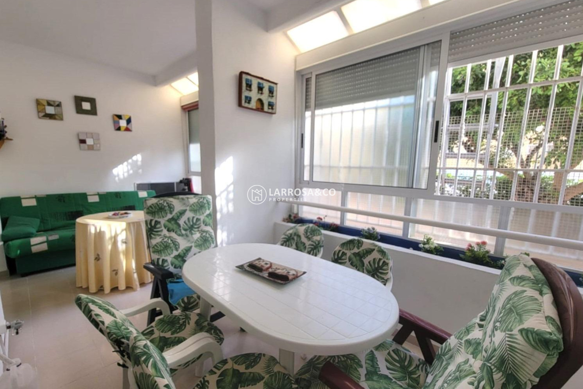 Resale - Ground floor apartment - Torrevieja - Aguas Nuevas