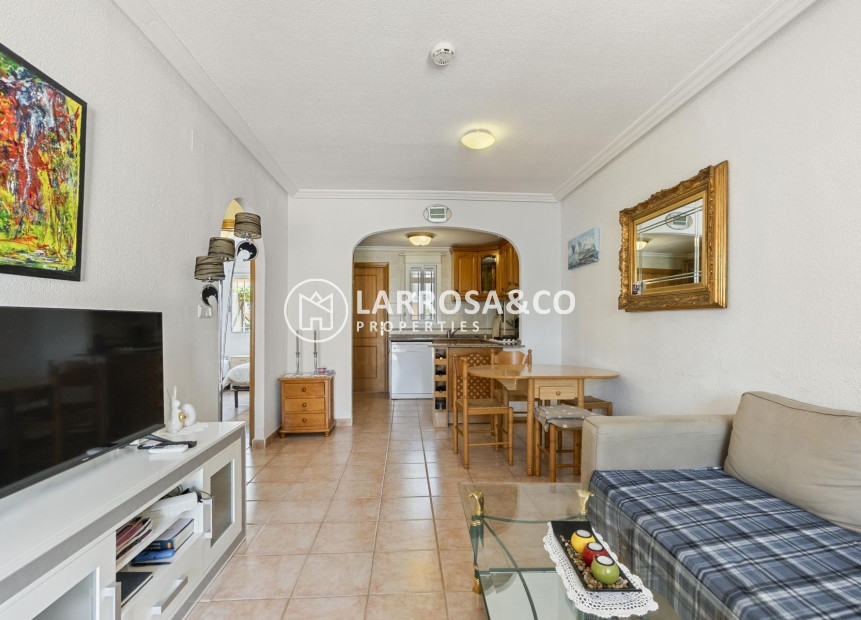 Resale - Ground floor apartment - Torrevieja - El molino