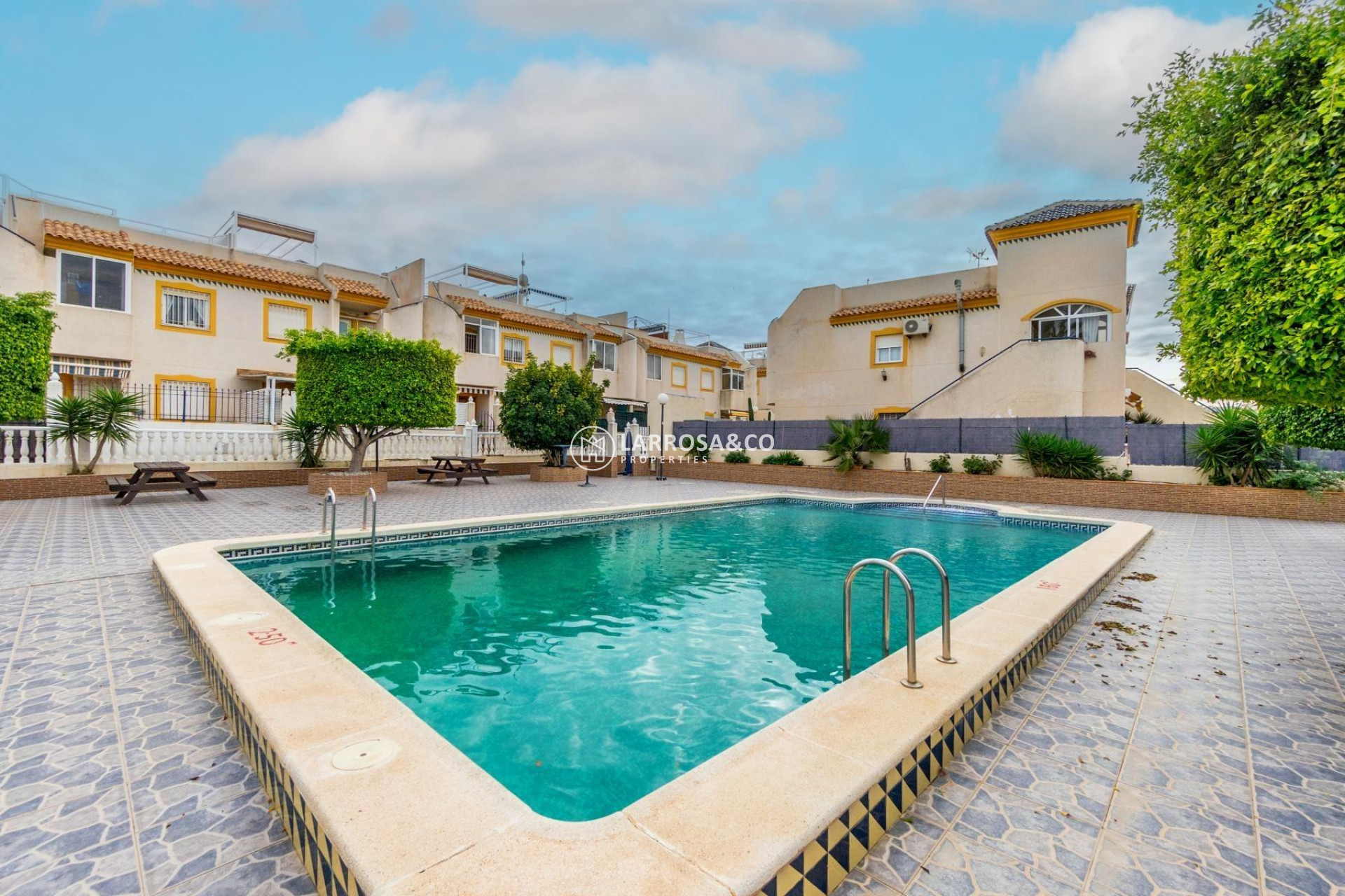 Resale - Ground floor apartment - Torrevieja - El molino