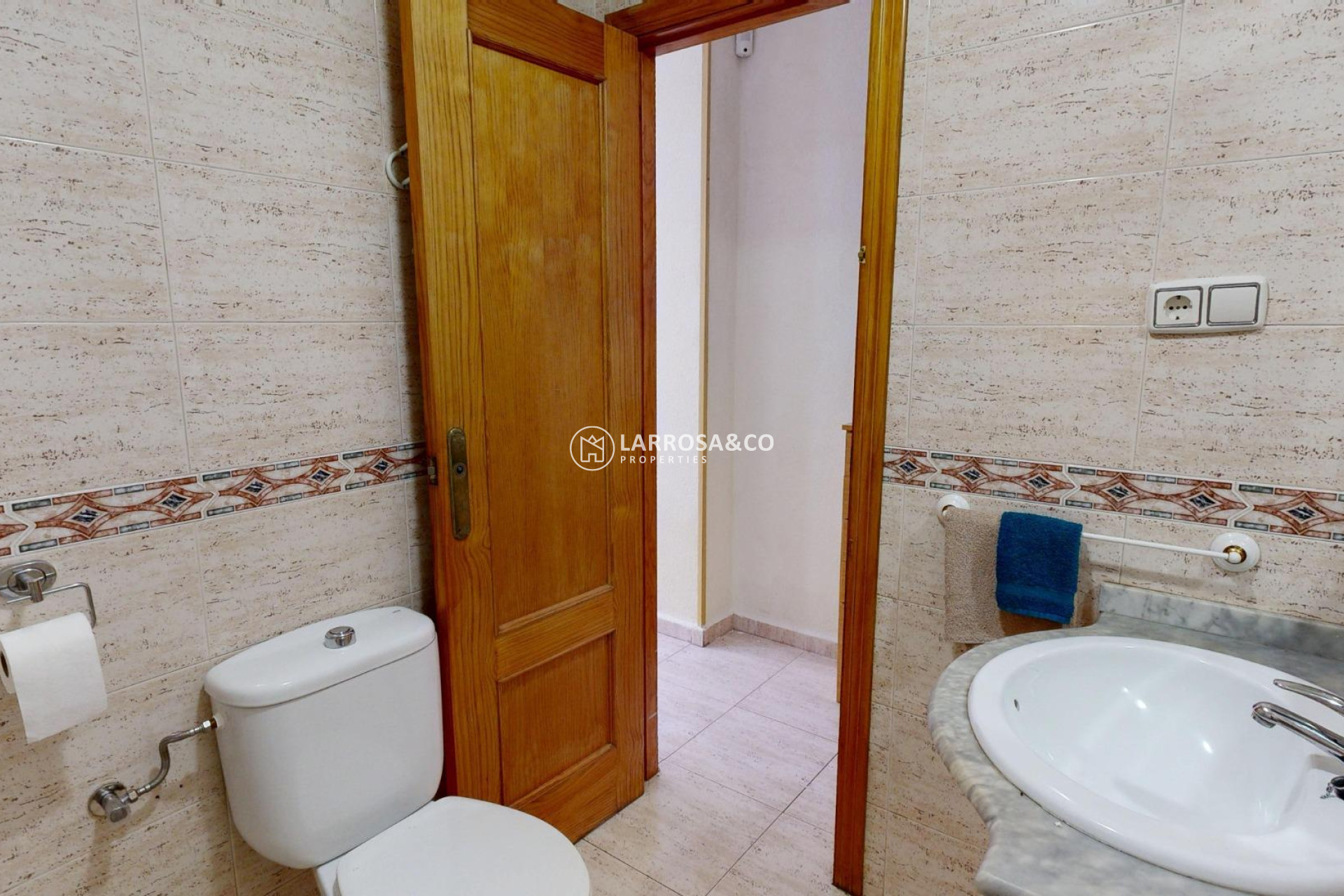 Resale - Ground floor apartment - Torrevieja - Estacion de autobuses