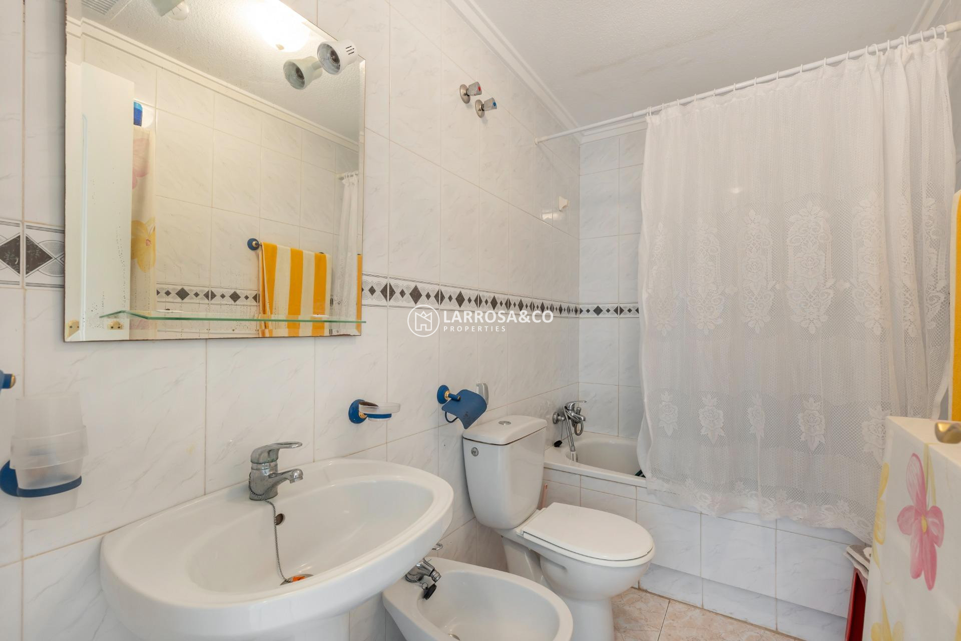 Resale - Ground floor apartment - Torrevieja - Torreblanca