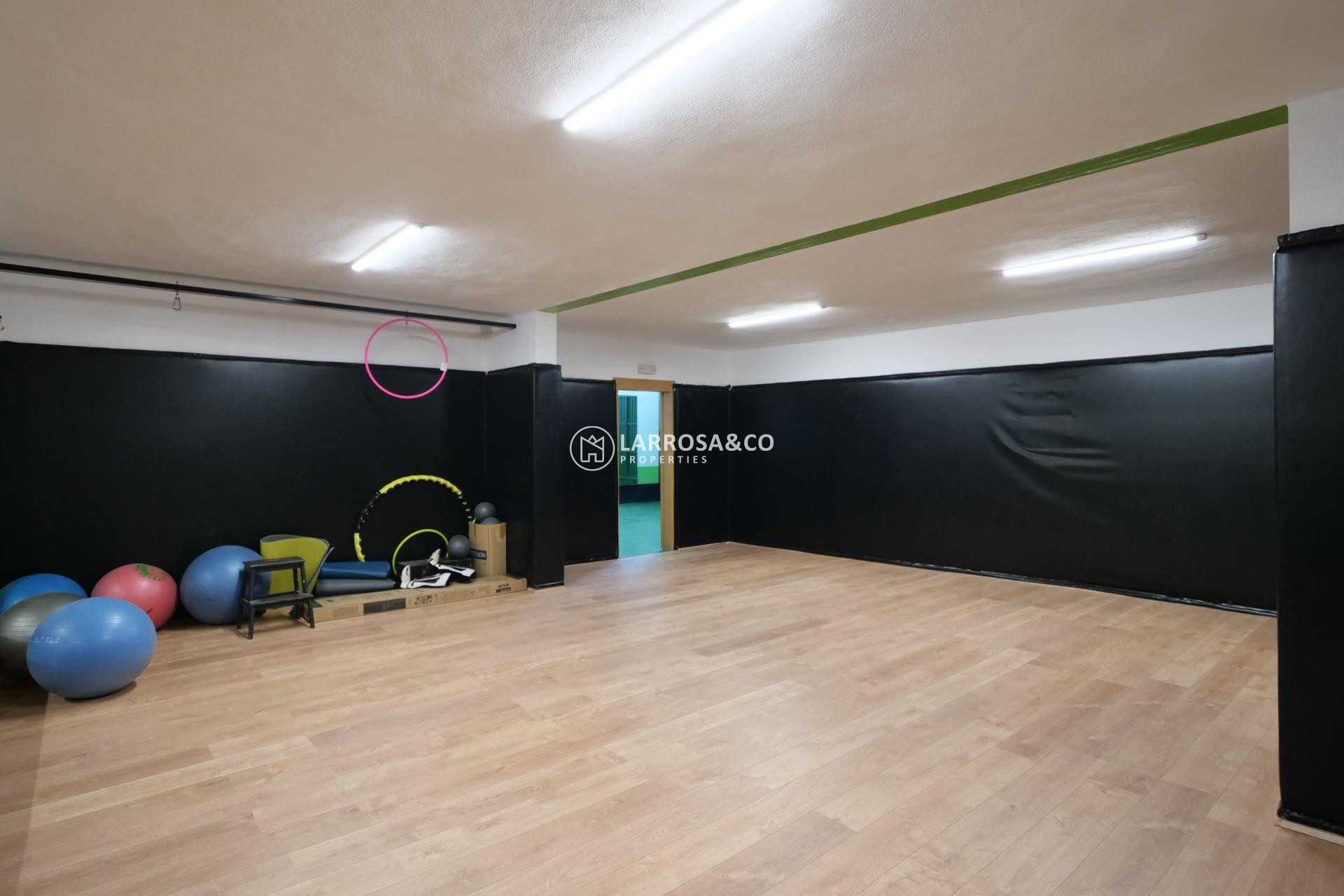 Resale - Industrial Field - Almoradí