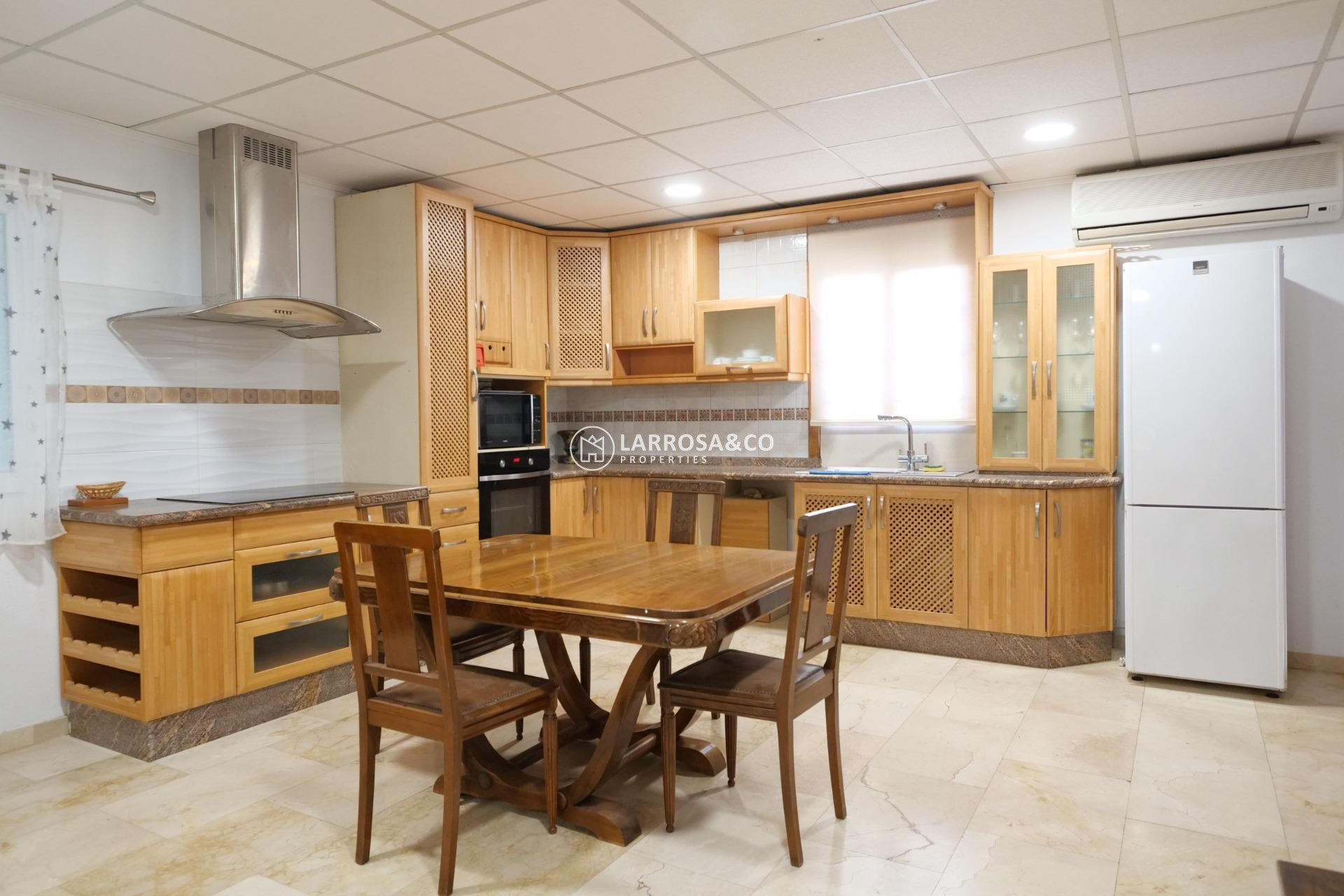 Resale - Industrial Field - Almoradí