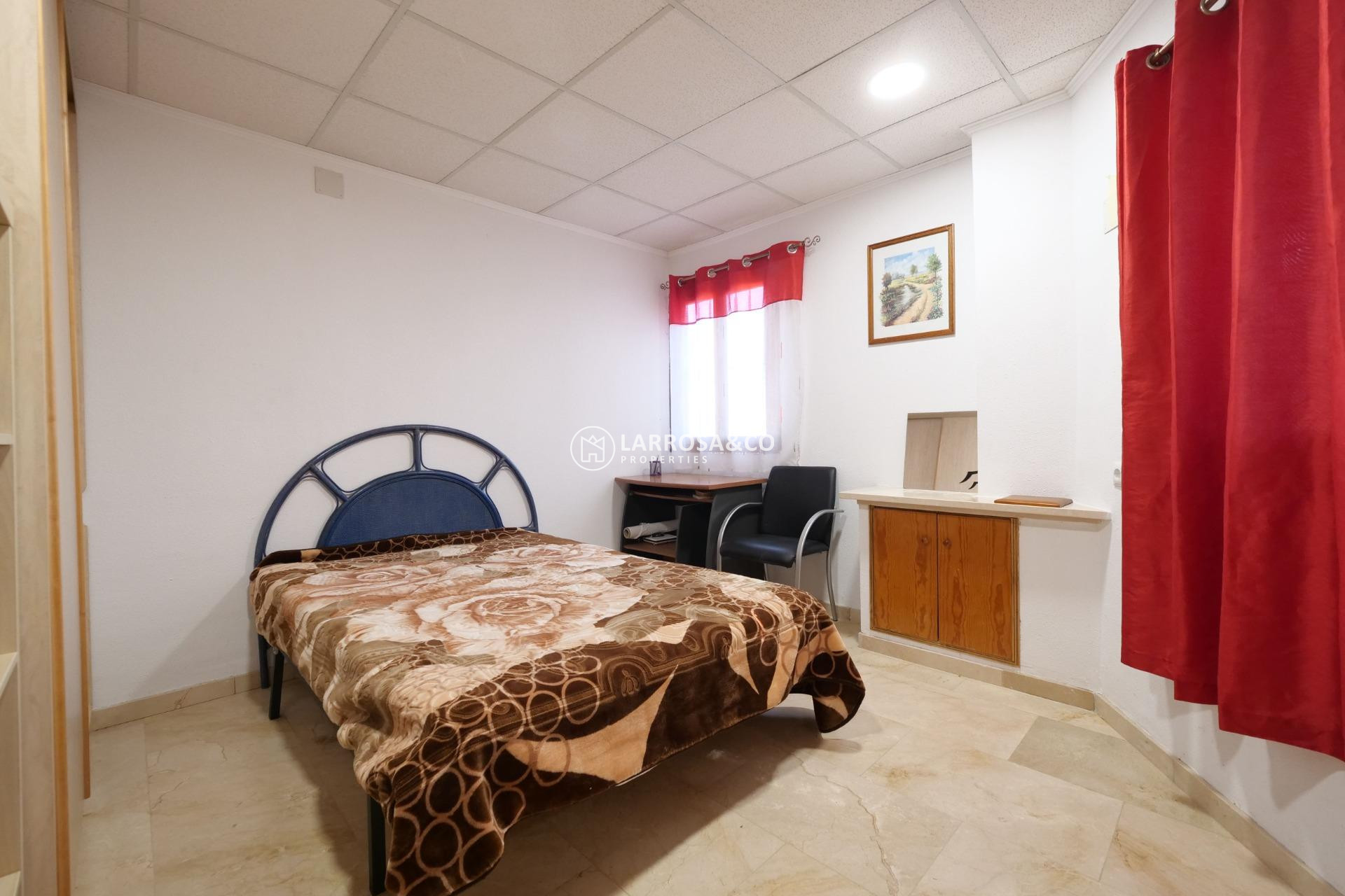 Resale - Industrial Field - Almoradí