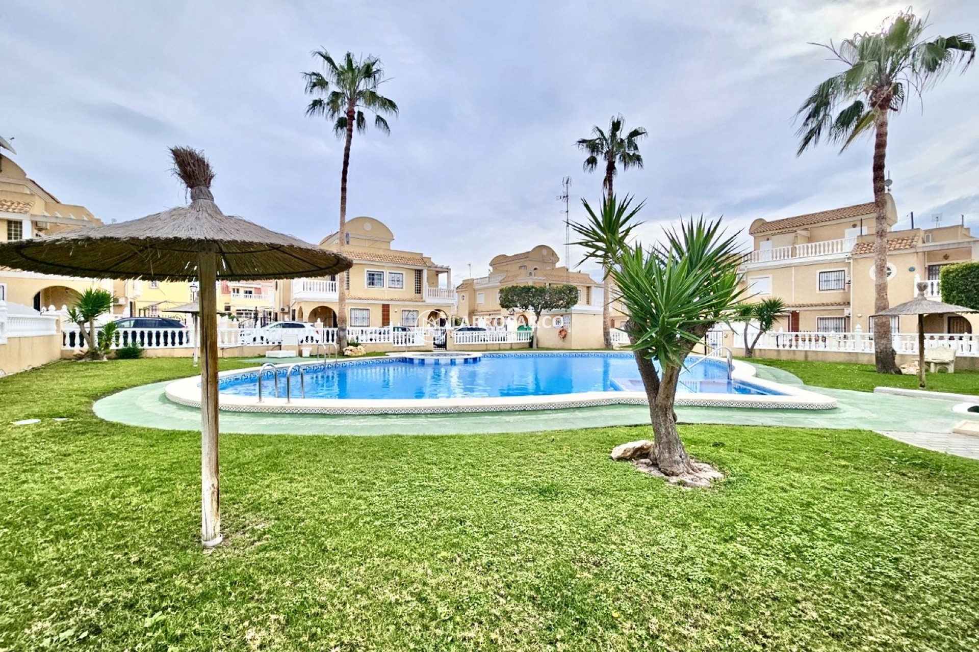 Resale - Semi-detached house - Cabo Roig - Costa blanca
