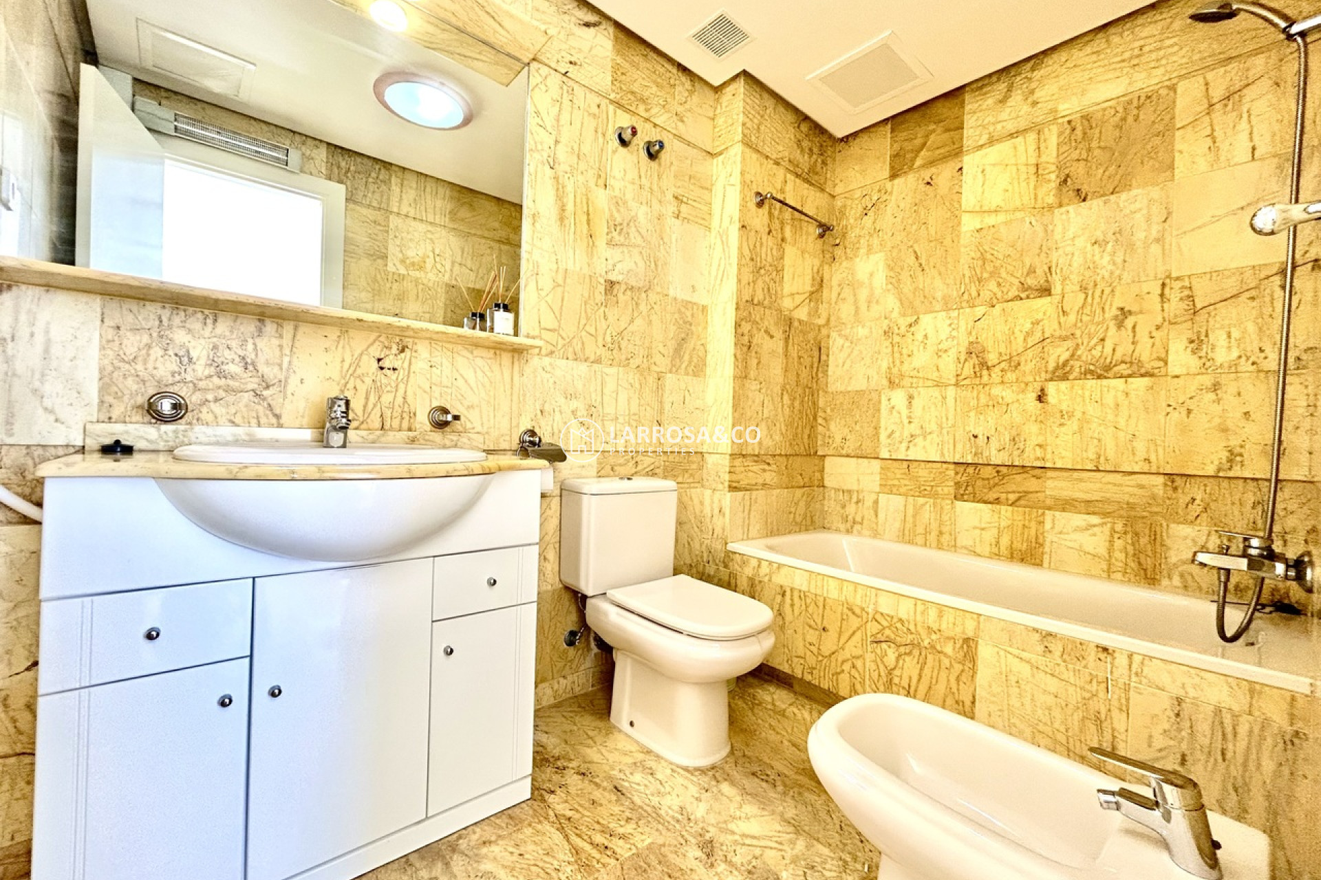 Resale - Semi-detached house - Cabo Roig - Costa blanca