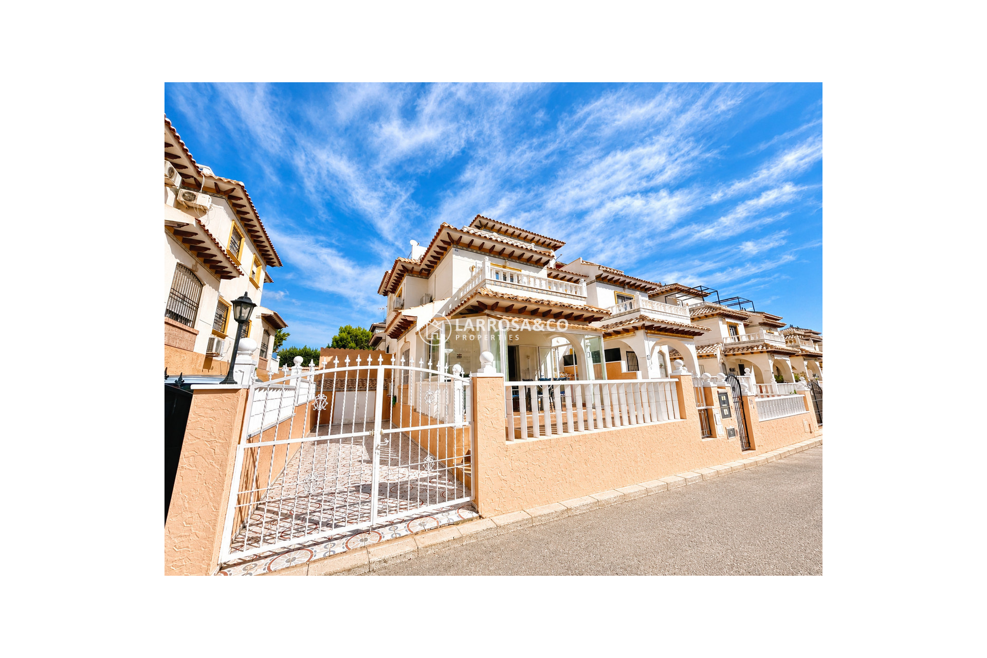 Resale - Semi-detached house - Cabo Roig - Costa blanca