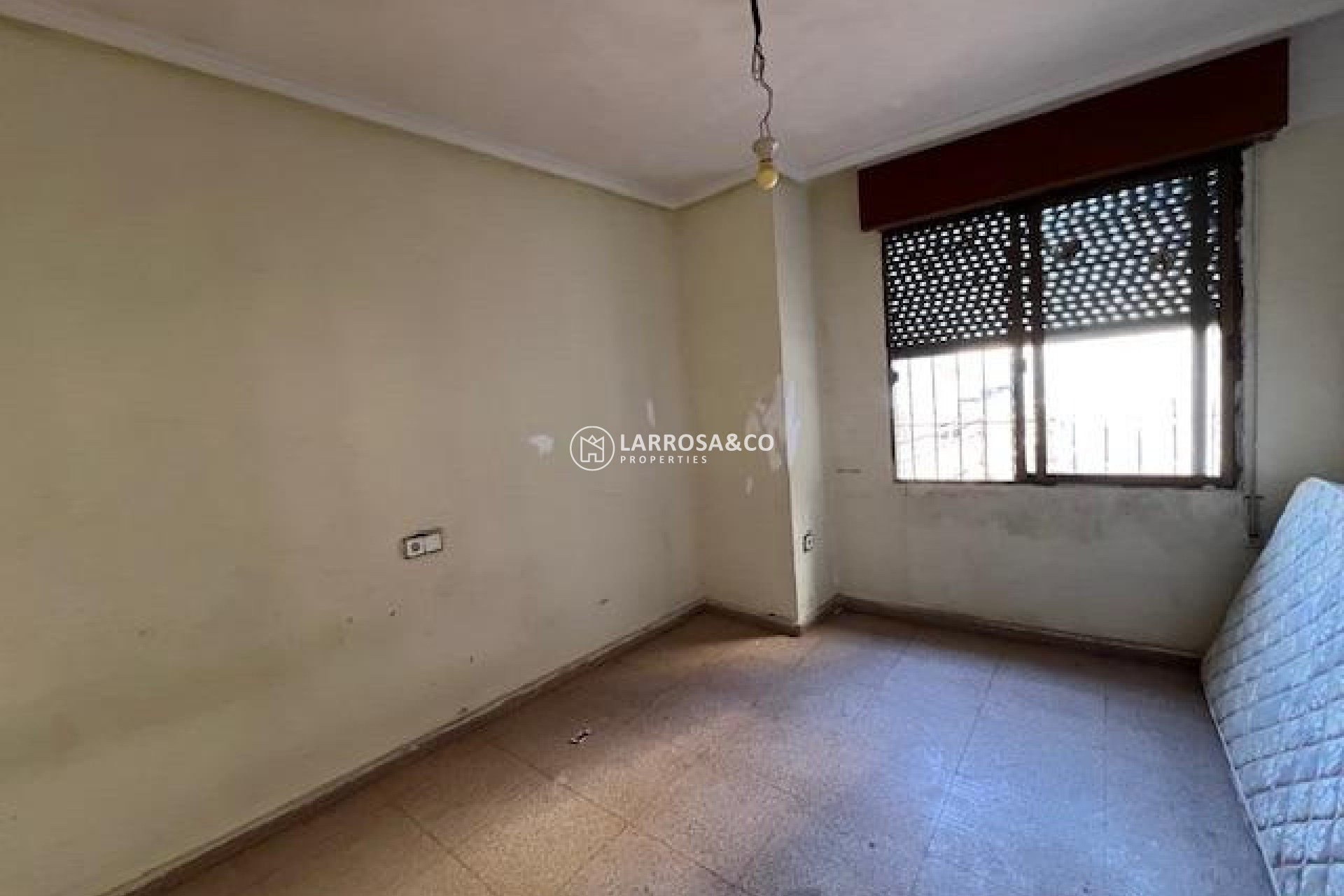 Resale - Semi-detached house - Catral - Comunidad valenciana