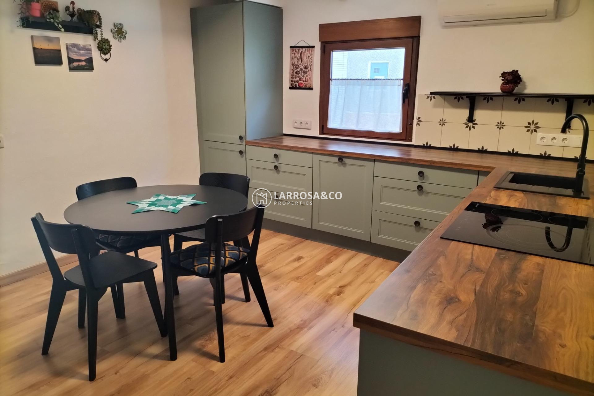 Resale - Semi-detached house - Formentera del Segura - Centro