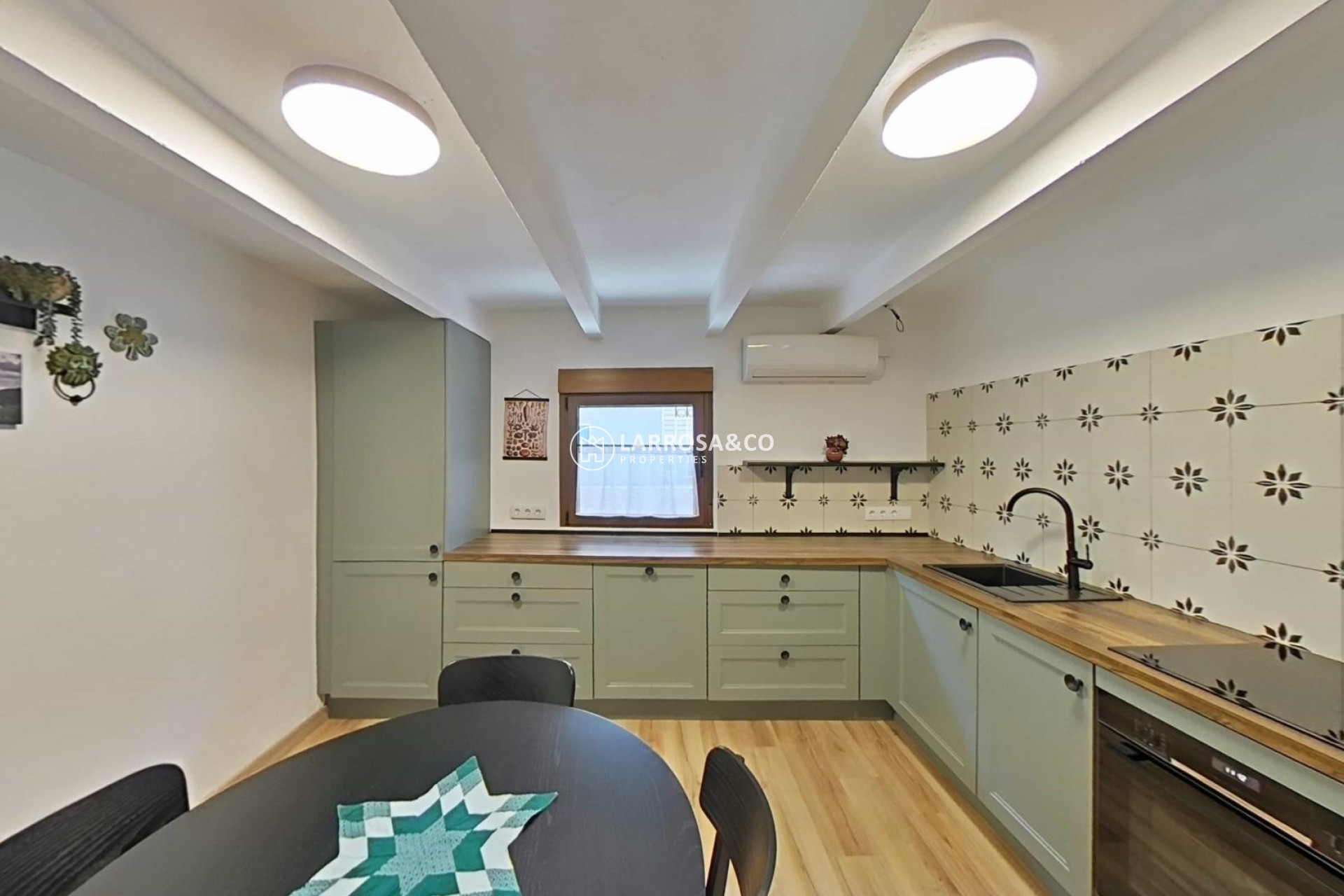 Resale - Semi-detached house - Formentera del Segura - Centro